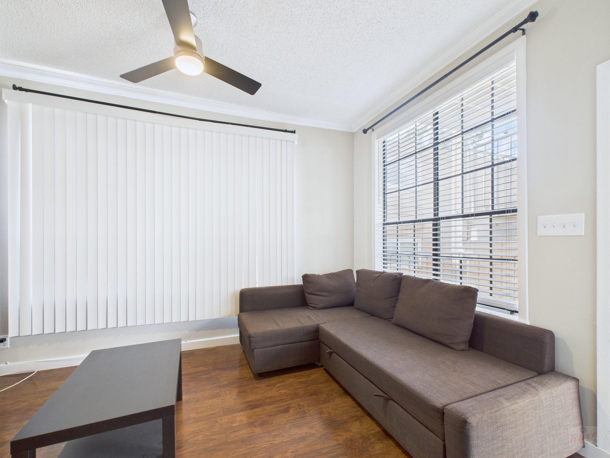 2300 Leon St # 205, Austin, TX 78705