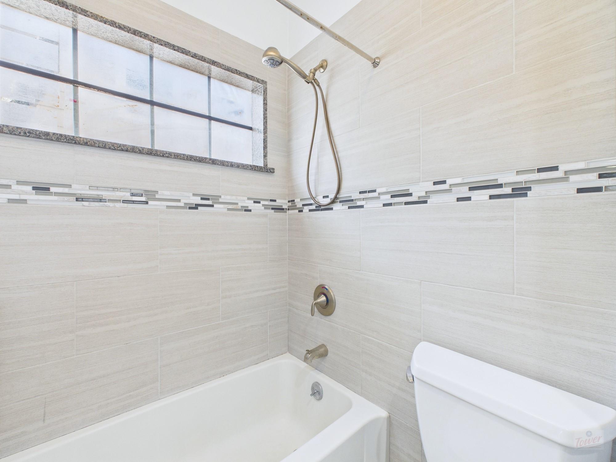 2300 Leon St # 205, Austin, TX 78705