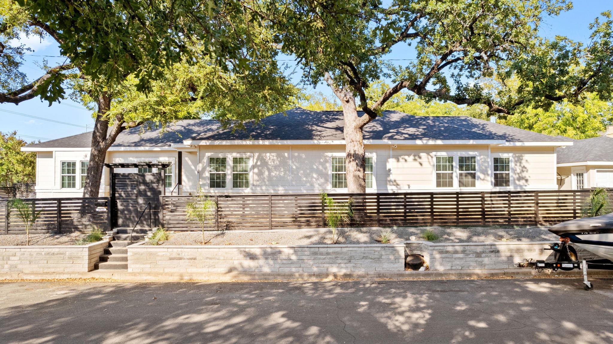1810 Palma Plz, Austin, TX 78703