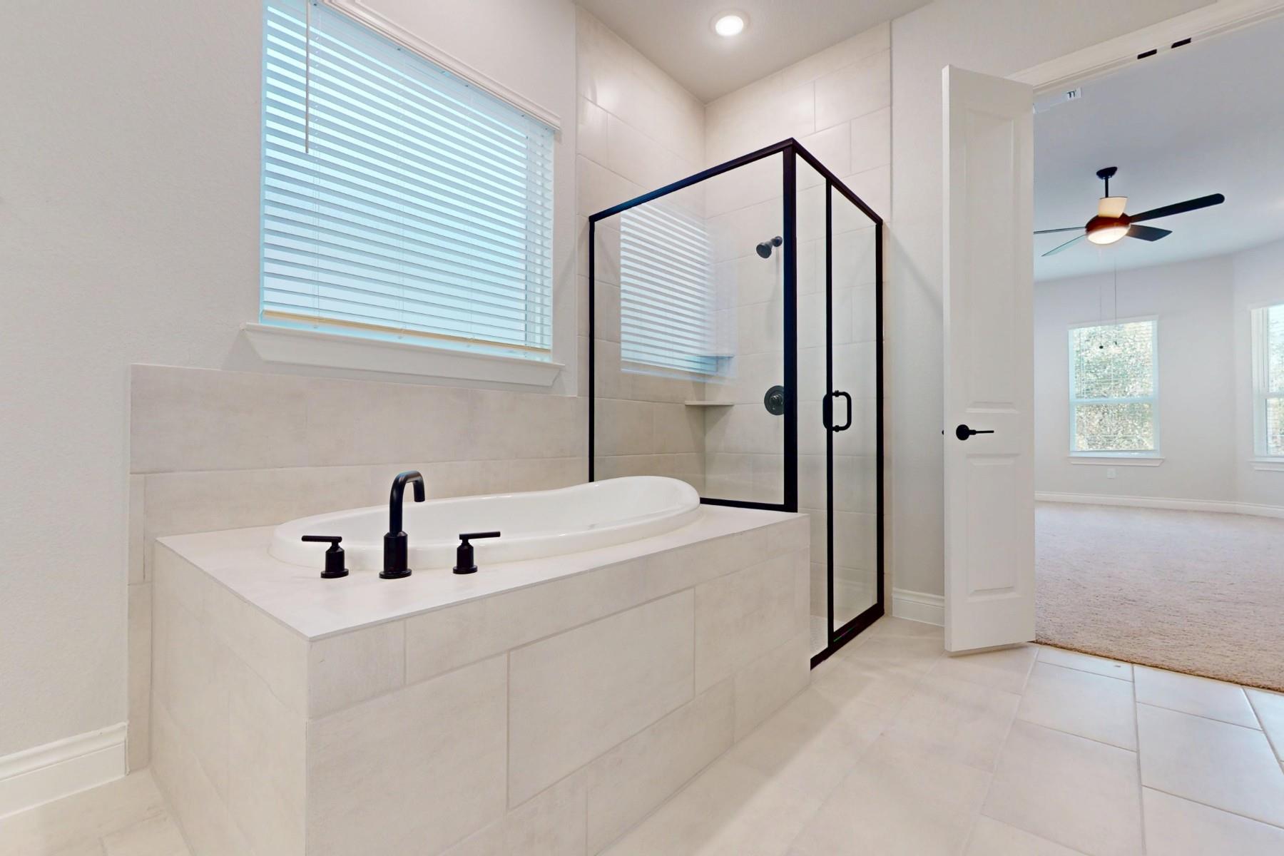 3916 Fulton Dr, Leander, TX 78641