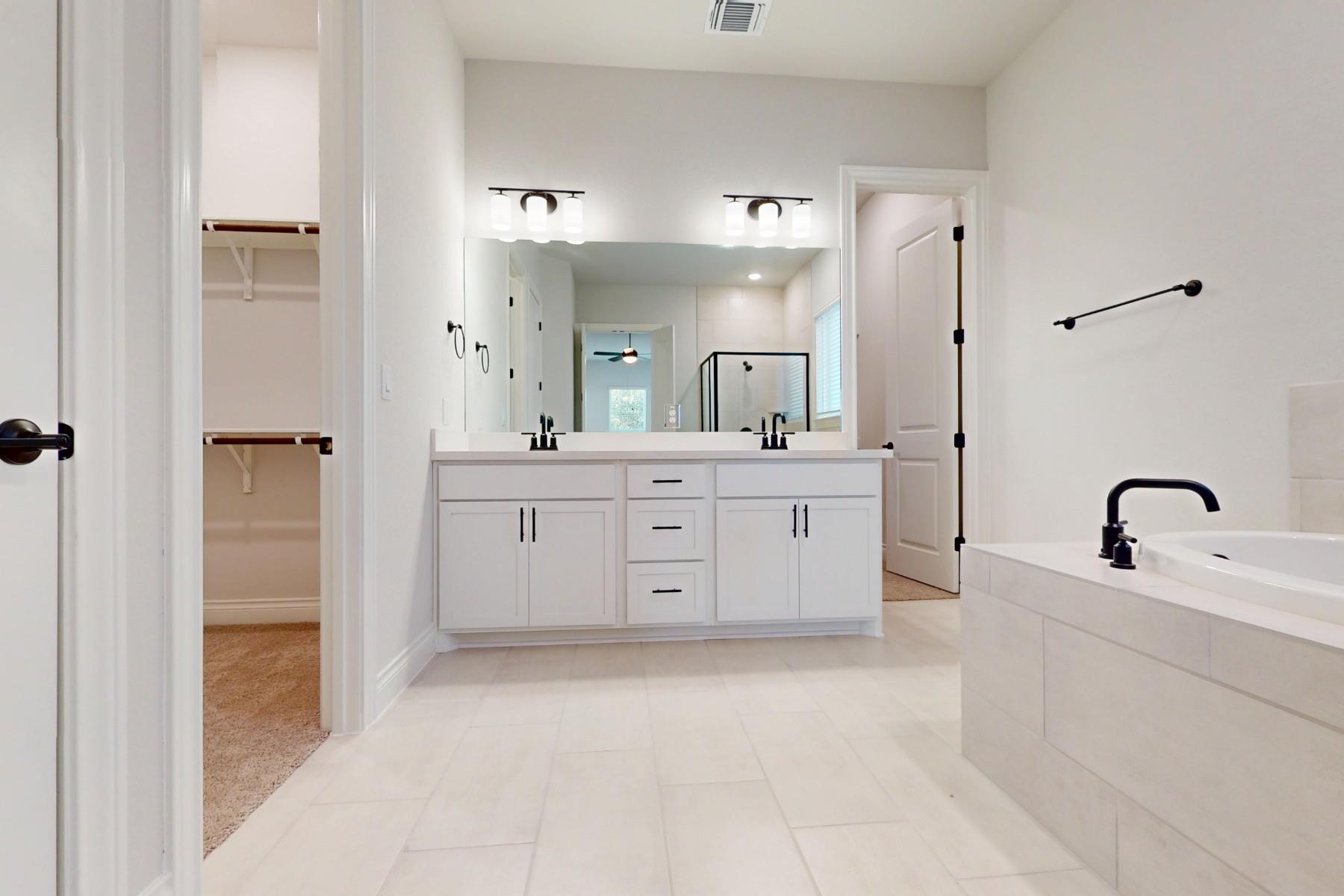 3916 Fulton Dr, Leander, TX 78641