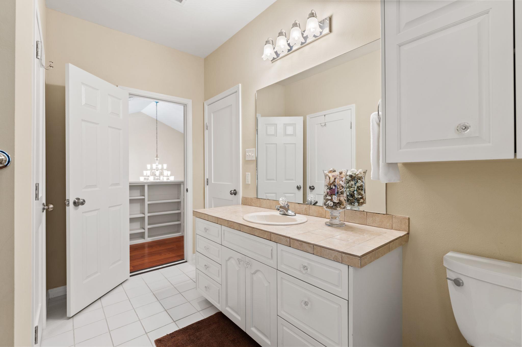 1005 Terry Ln, Kingsland, TX 78639