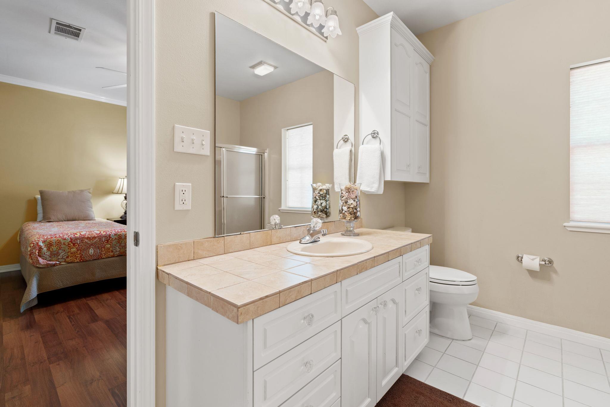 1005 Terry Ln, Kingsland, TX 78639