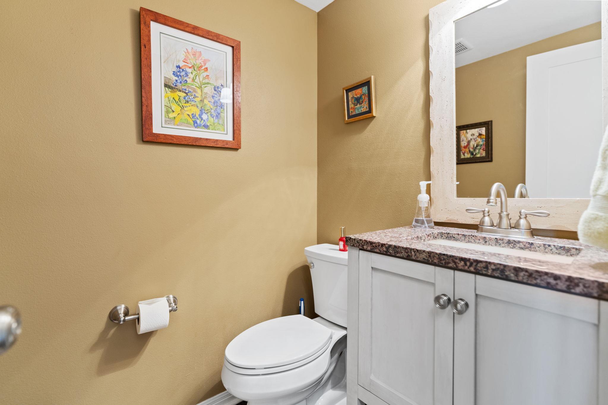 1005 Terry Ln, Kingsland, TX 78639