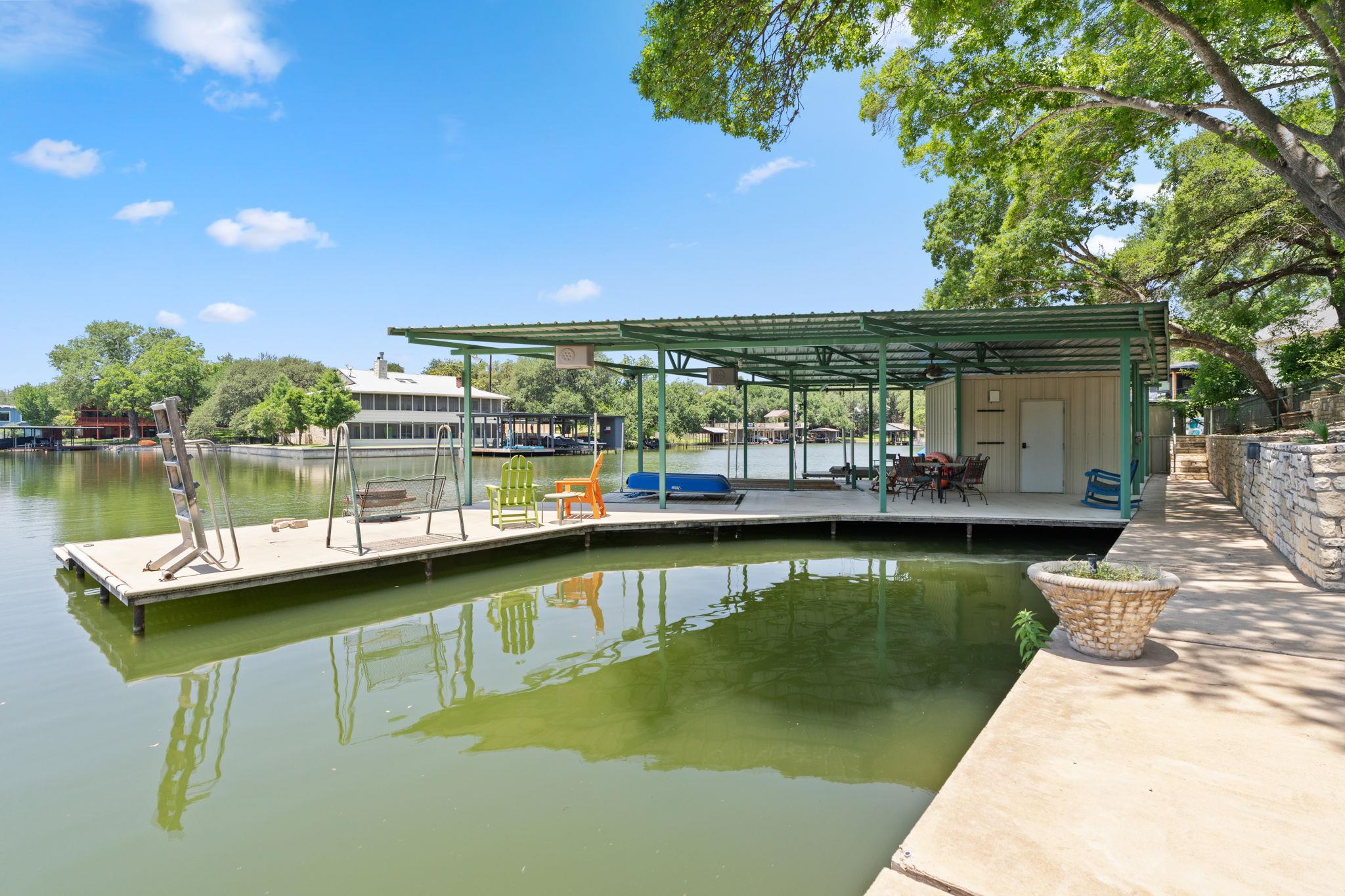 1005 Terry Ln, Kingsland, TX 78639