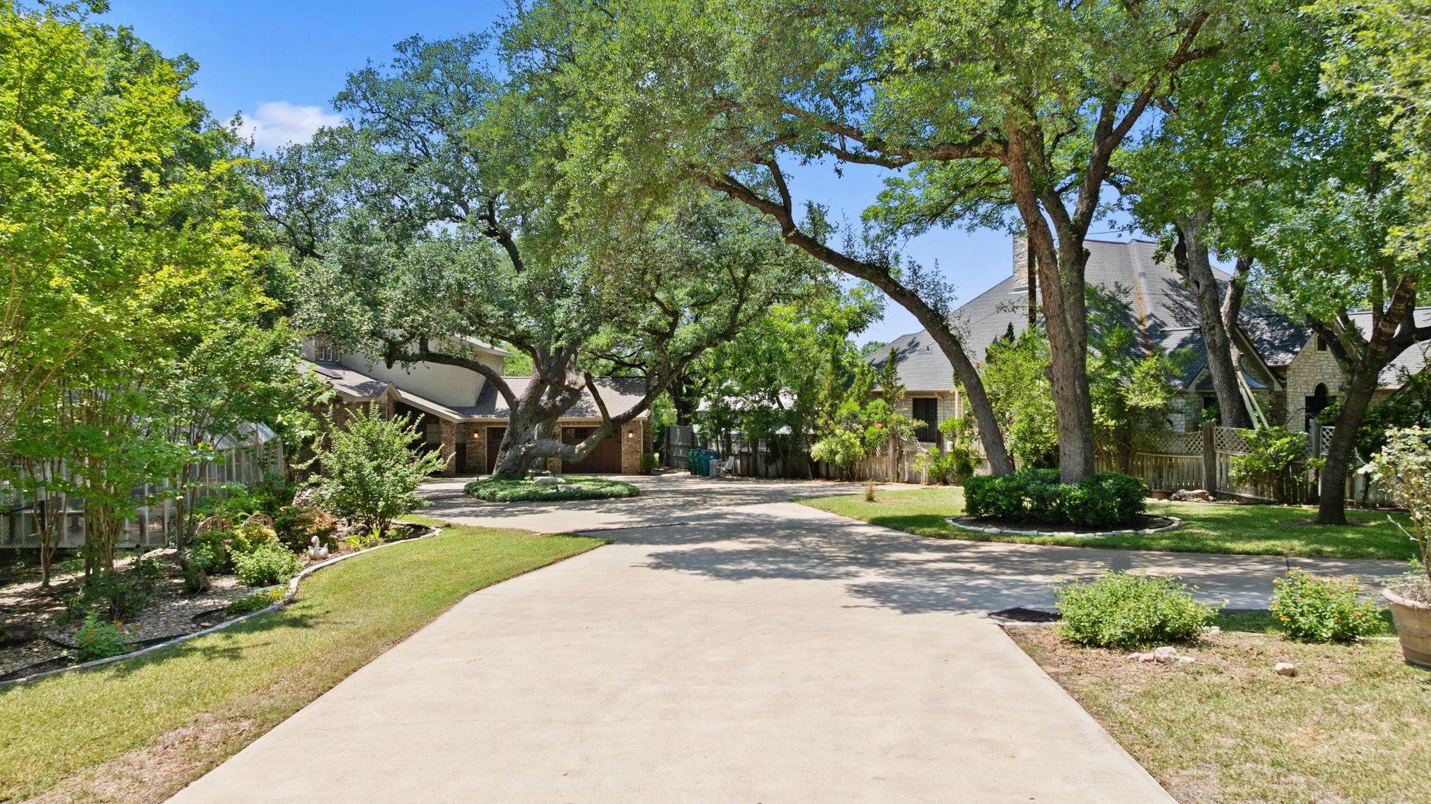 1005 Terry Ln, Kingsland, TX 78639