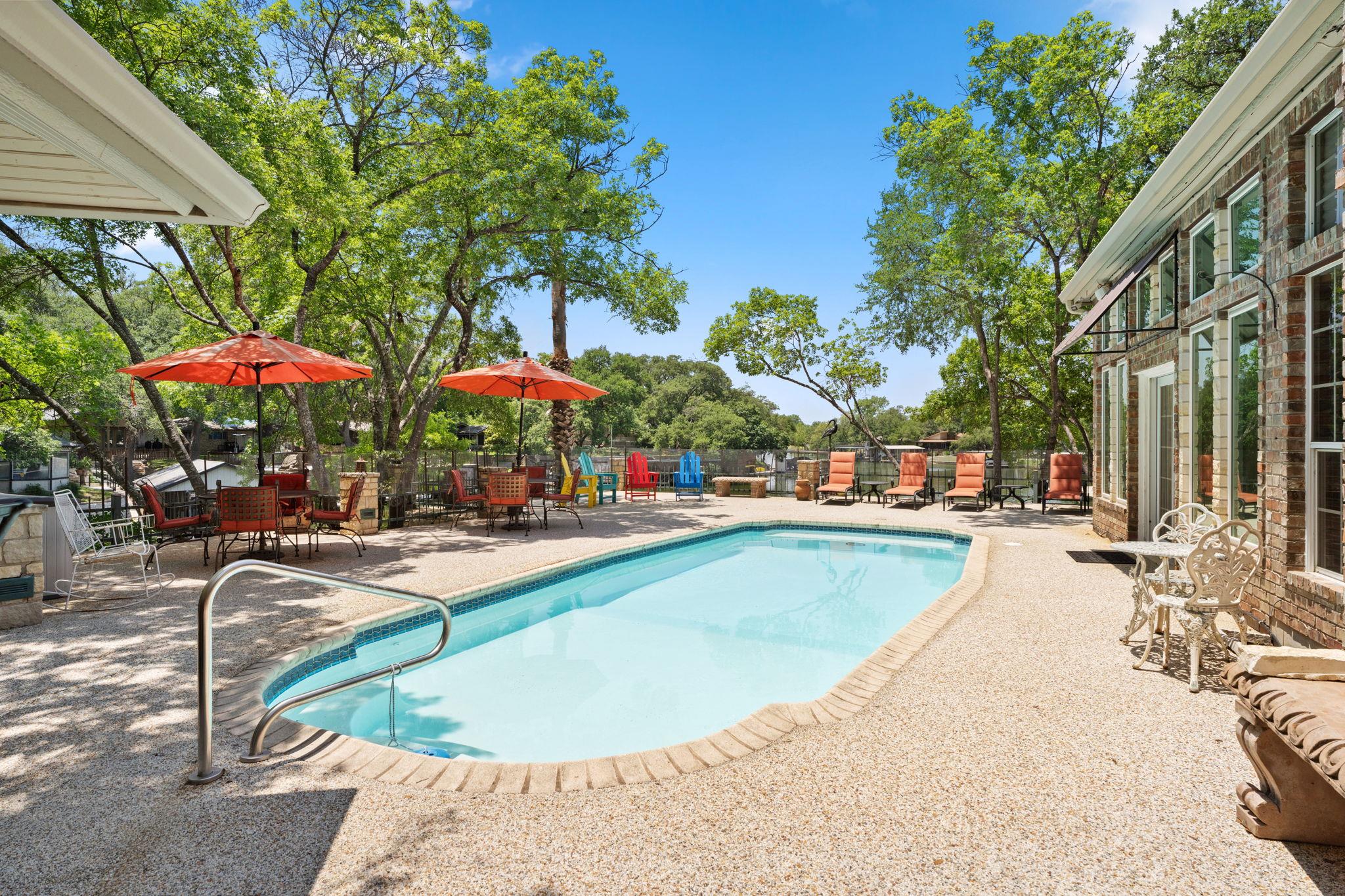 1005 Terry Ln, Kingsland, TX 78639