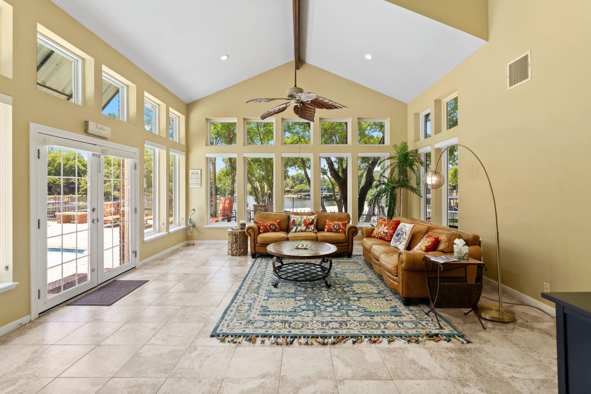 1005 Terry Ln, Kingsland, TX 78639