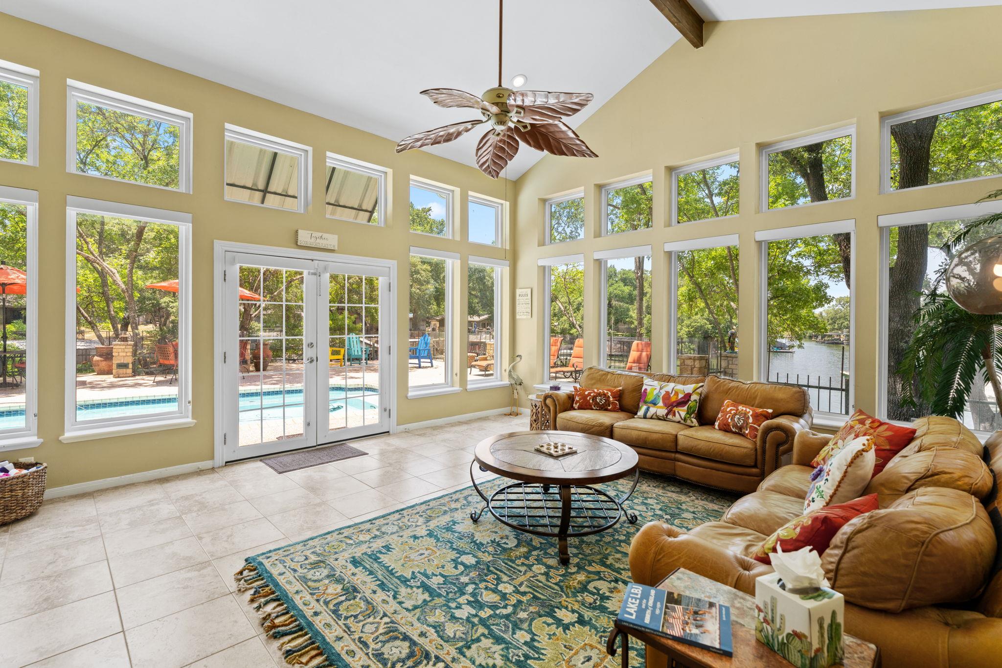 1005 Terry Ln, Kingsland, TX 78639