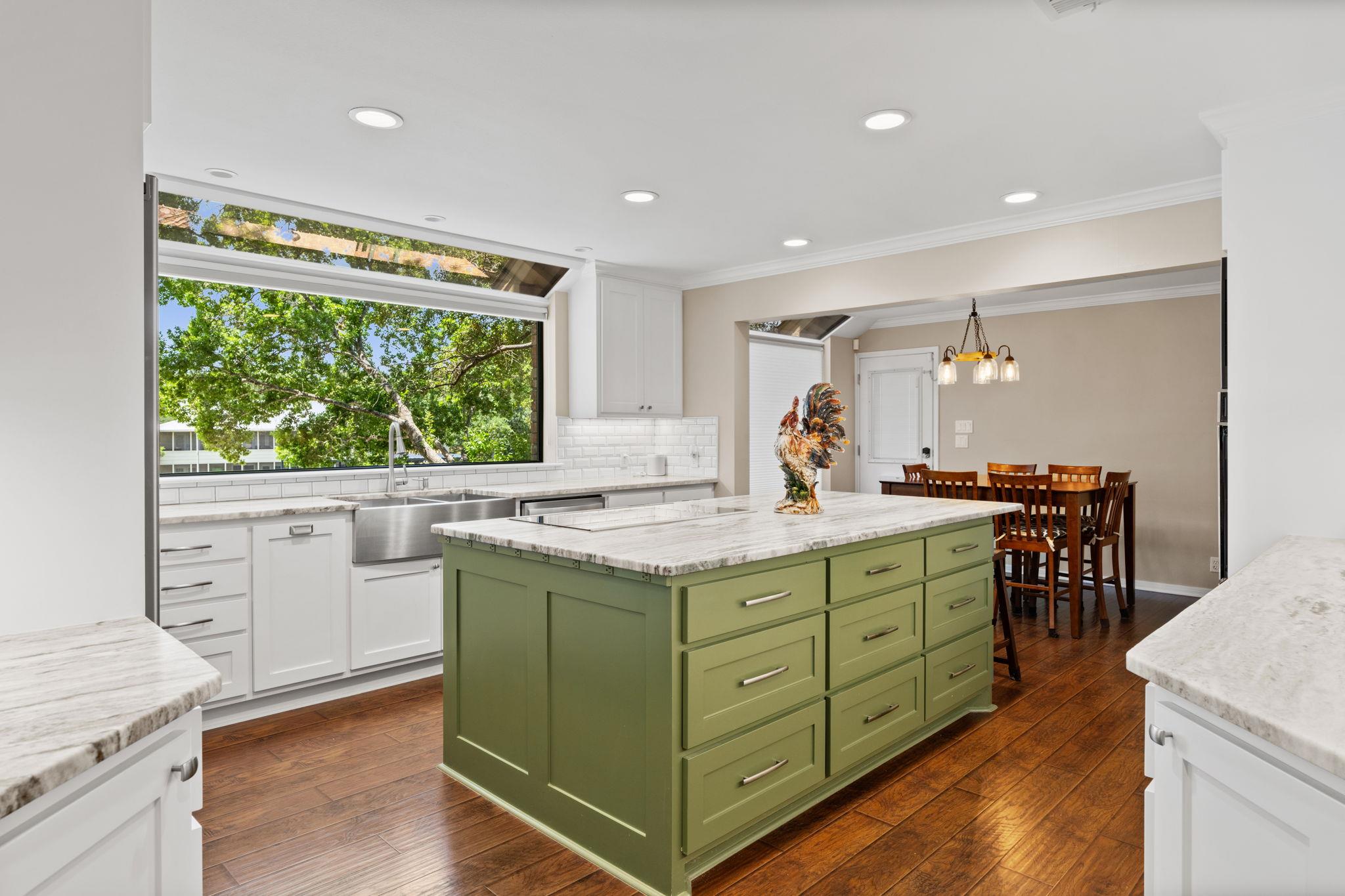 1005 Terry Ln, Kingsland, TX 78639