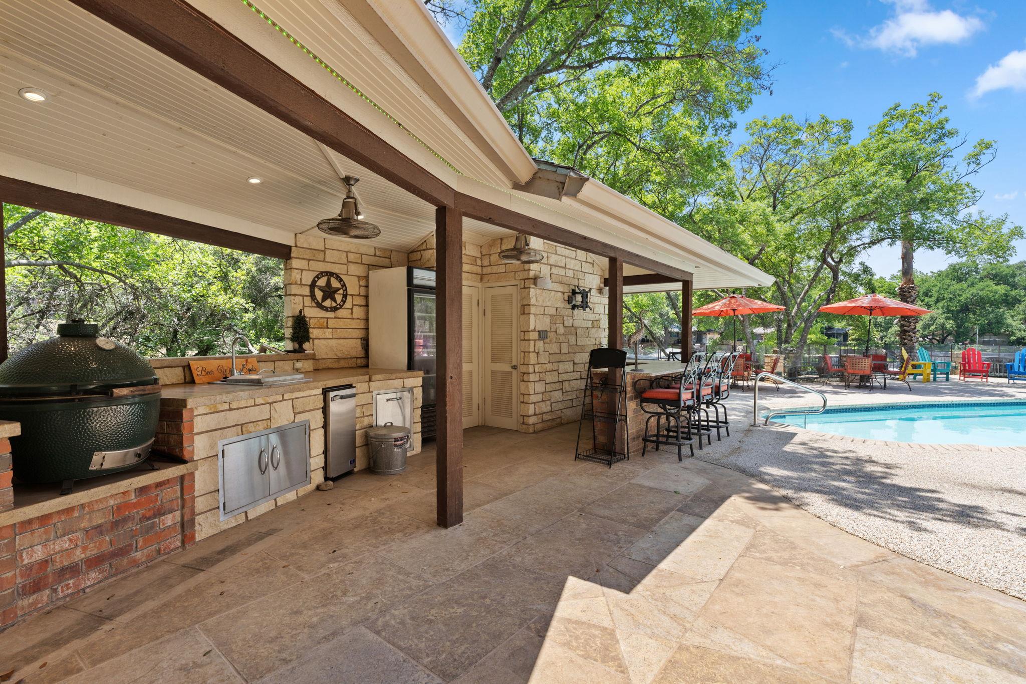 1005 Terry Ln, Kingsland, TX 78639