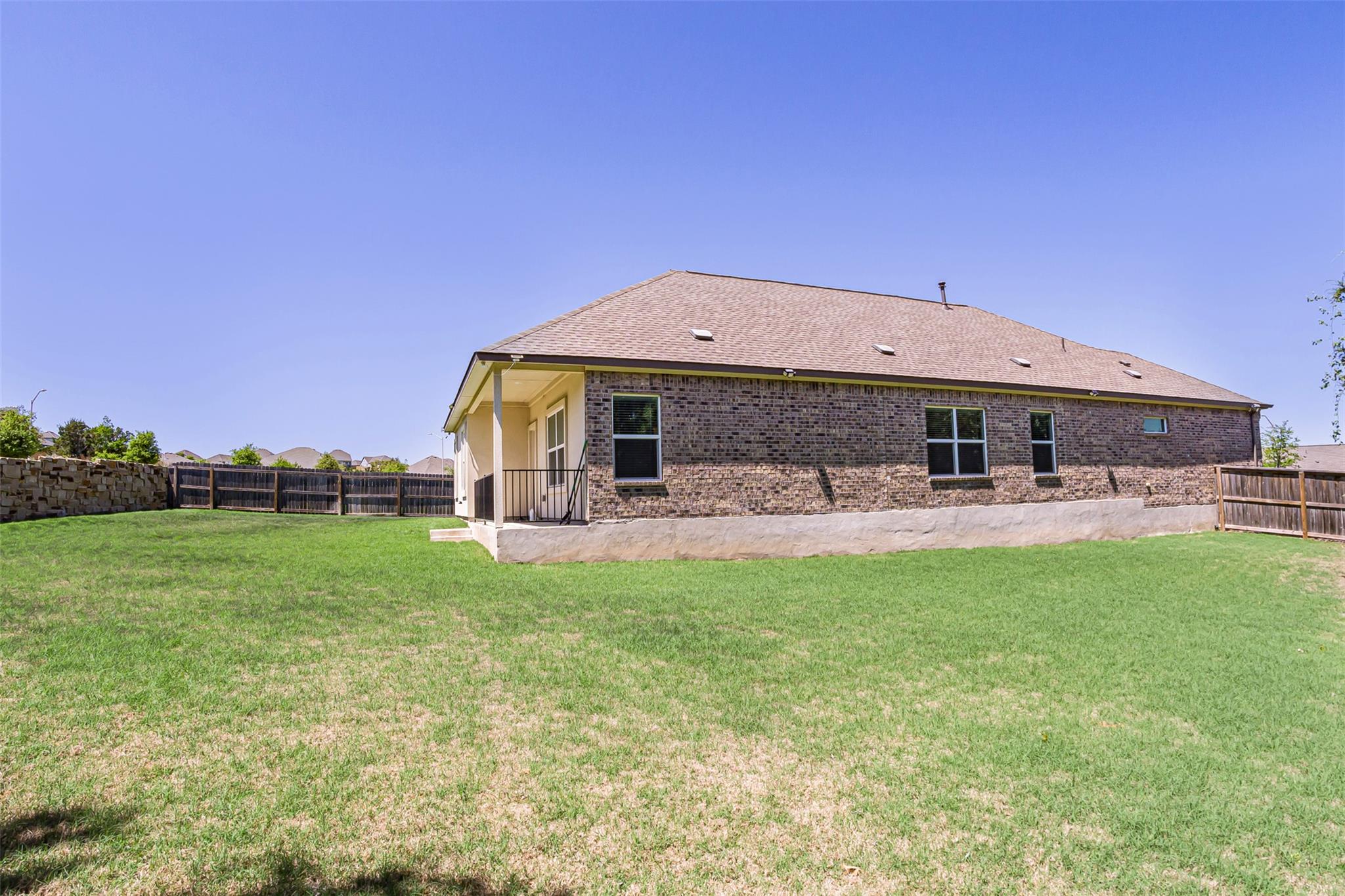 1509 Brueggerhoff Rd, Leander, TX 78641