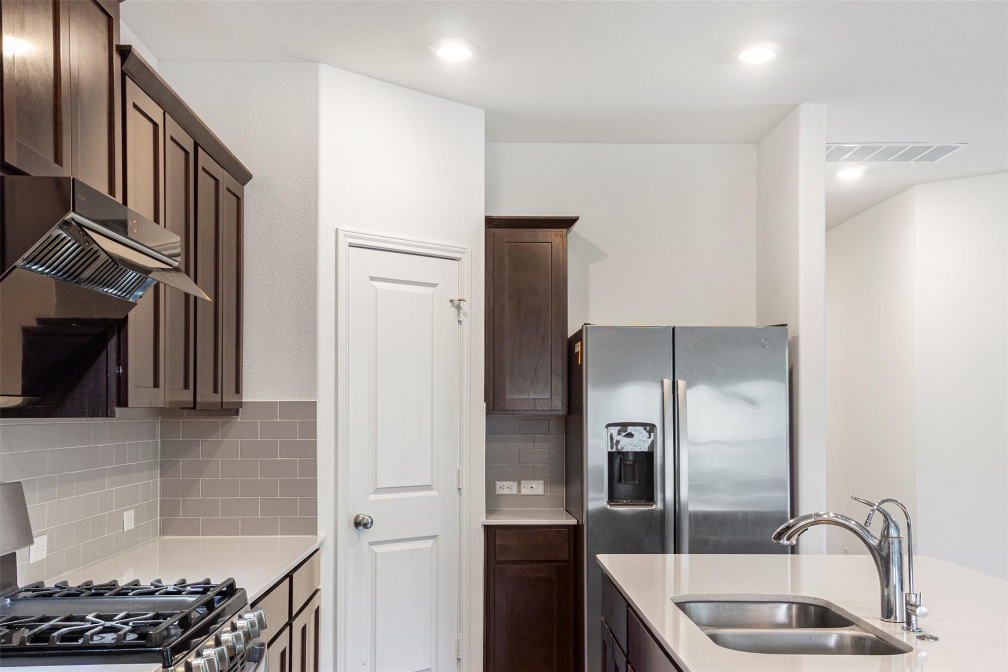 1509 Brueggerhoff Rd, Leander, TX 78641