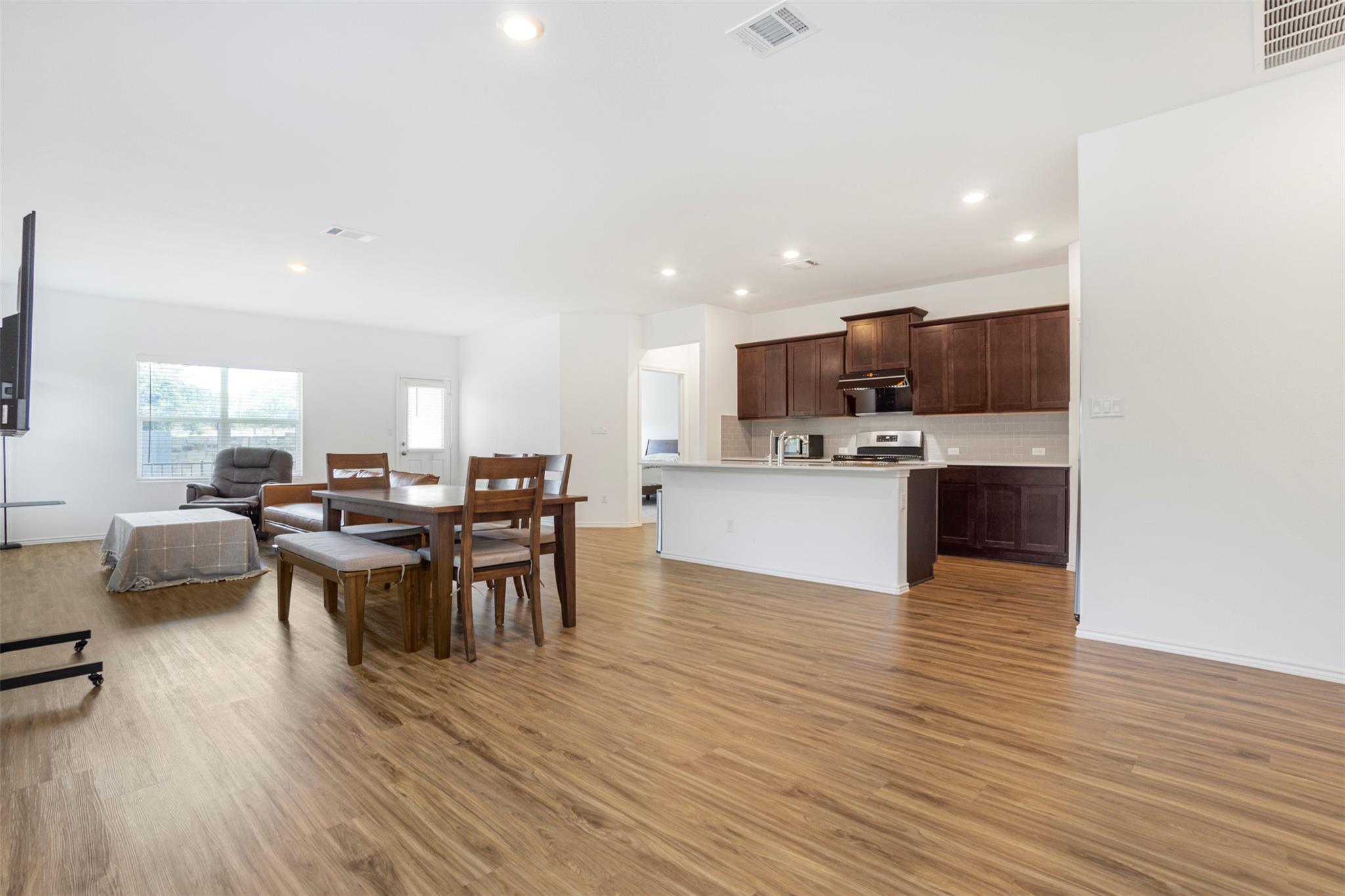 1509 Brueggerhoff Rd, Leander, TX 78641