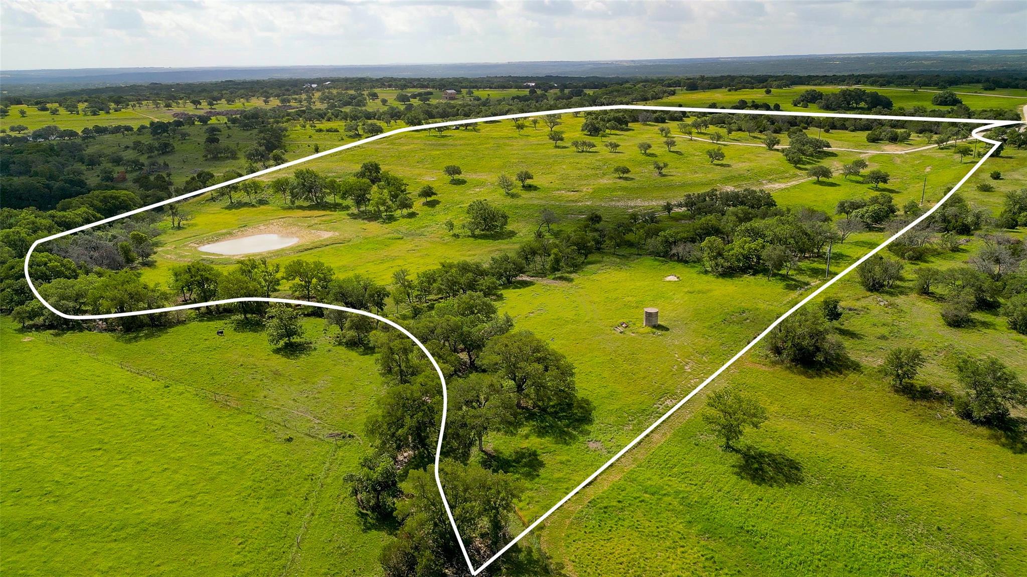 191 Pivot Cir, Briggs, TX 78608