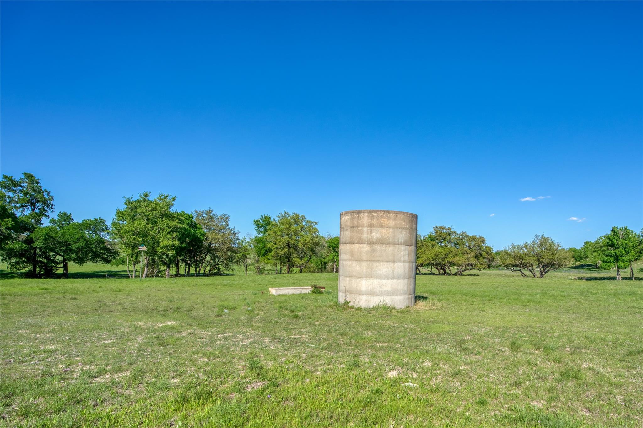 191 Pivot Cir, Briggs, TX 78608