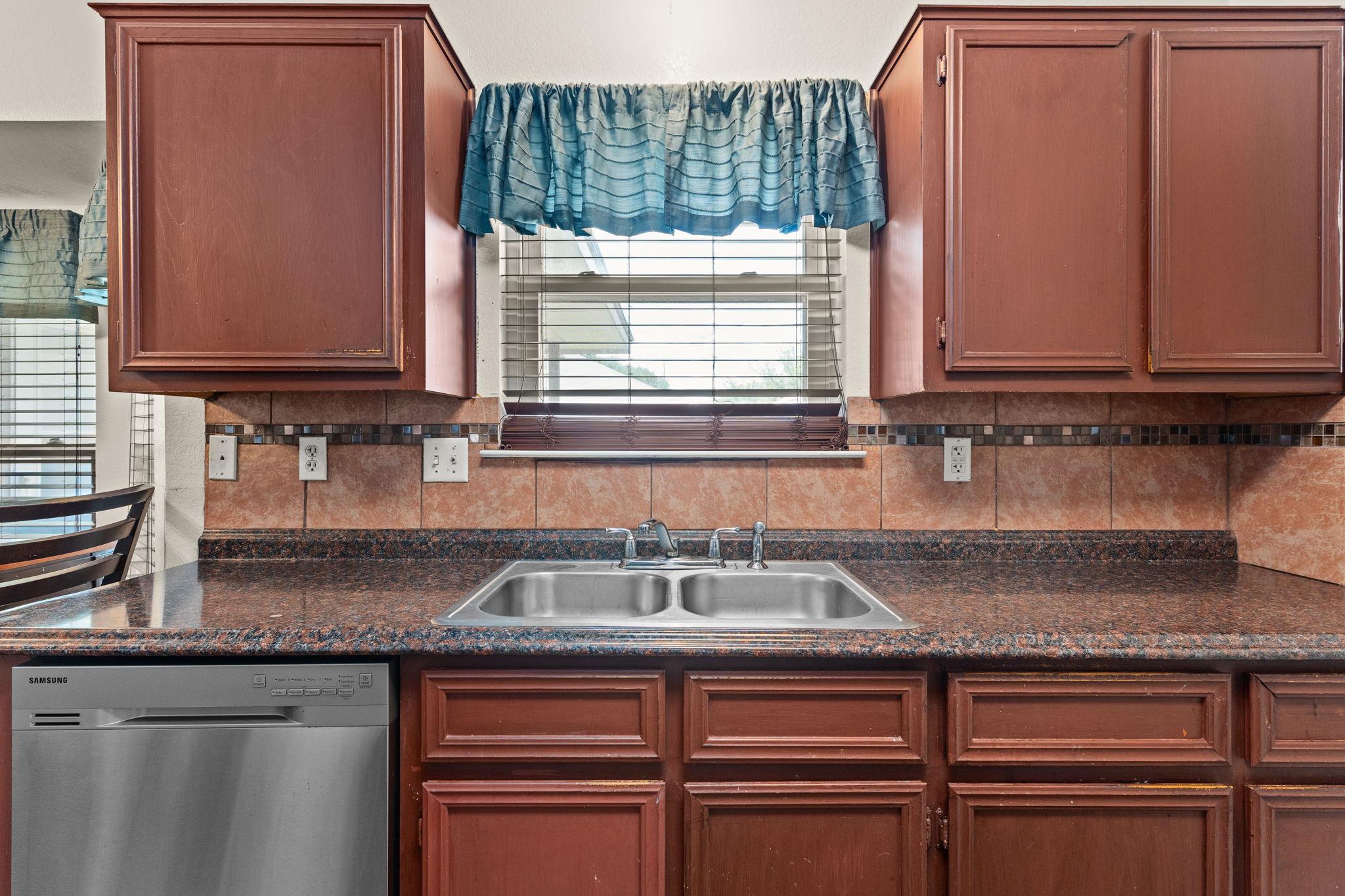 2711 Hemlock Dr, Killeen, TX 76549