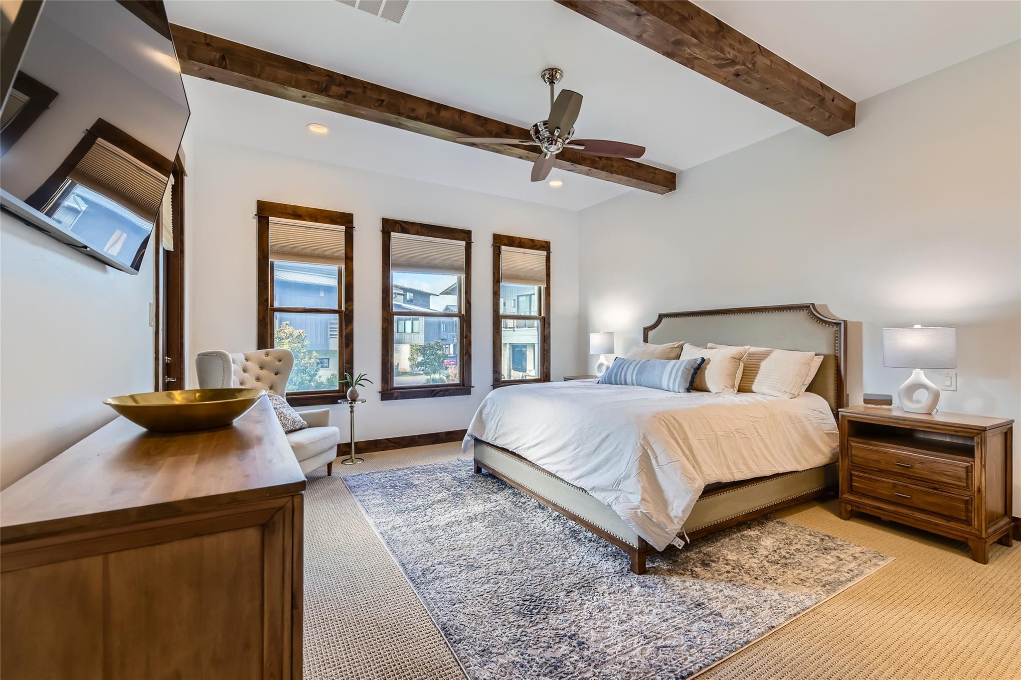 2217 Seabiscuit Cv # 103, Spicewood, TX 78669