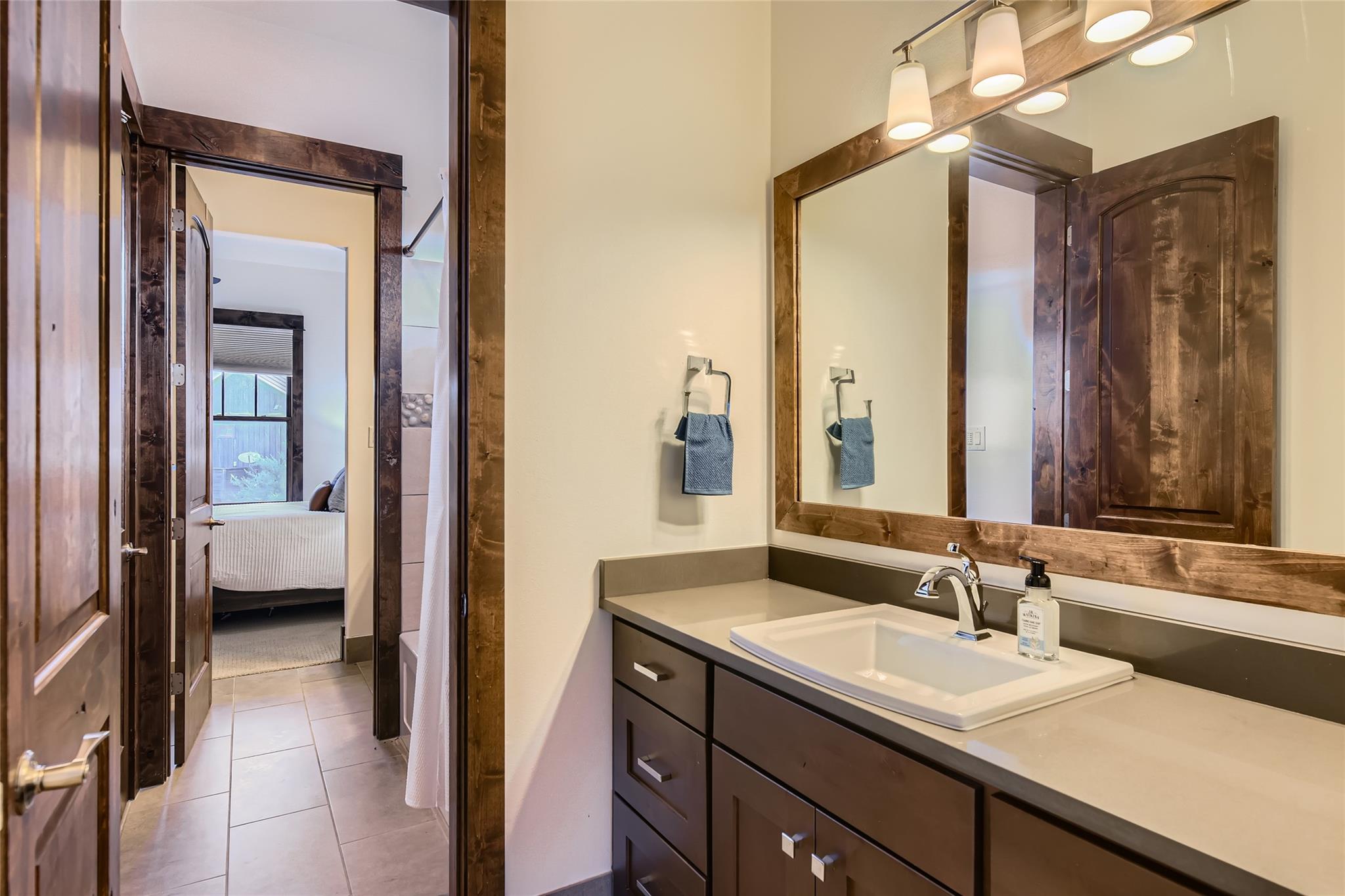 2217 Seabiscuit Cv # 103, Spicewood, TX 78669