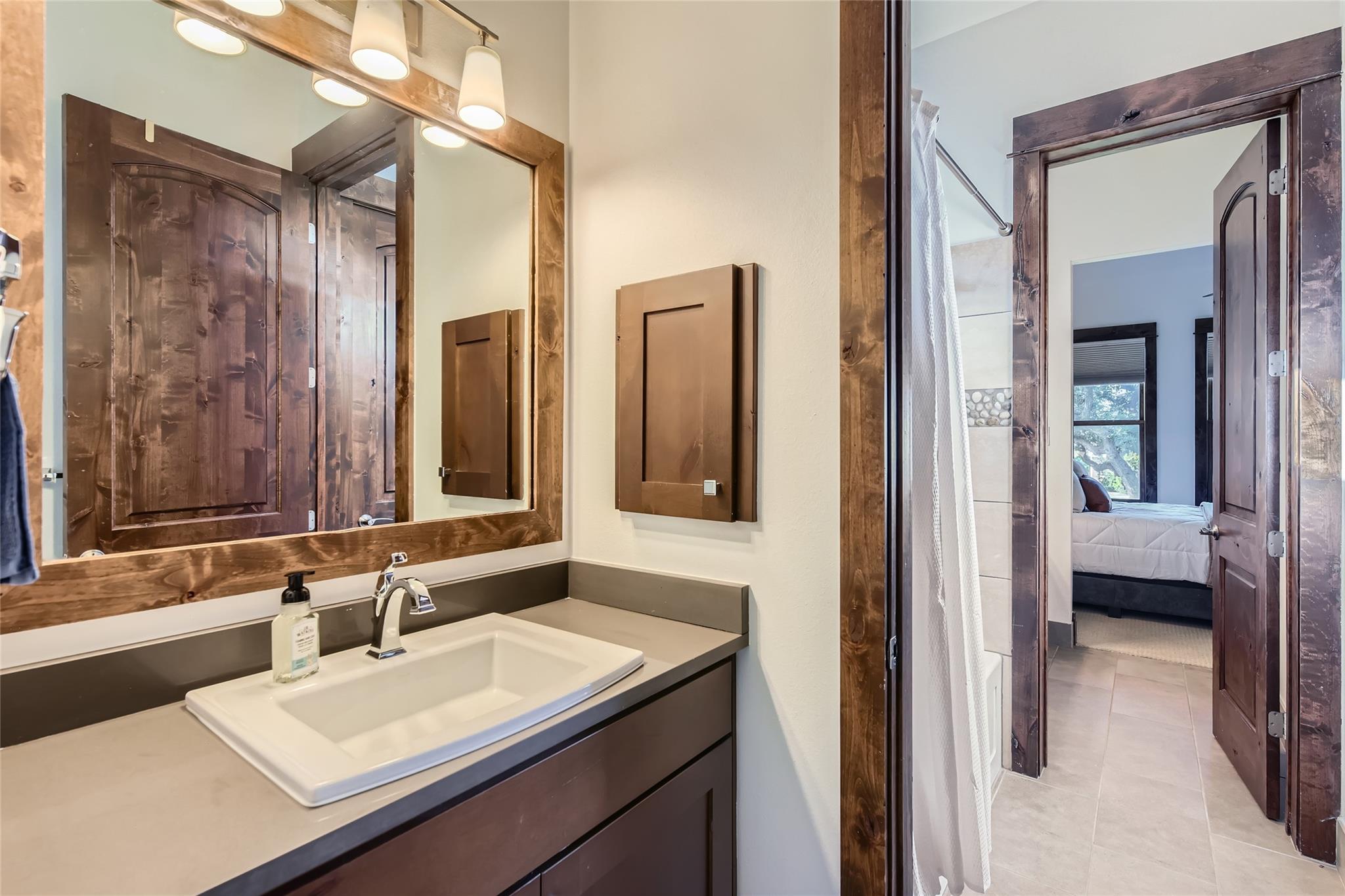 2217 Seabiscuit Cv # 103, Spicewood, TX 78669