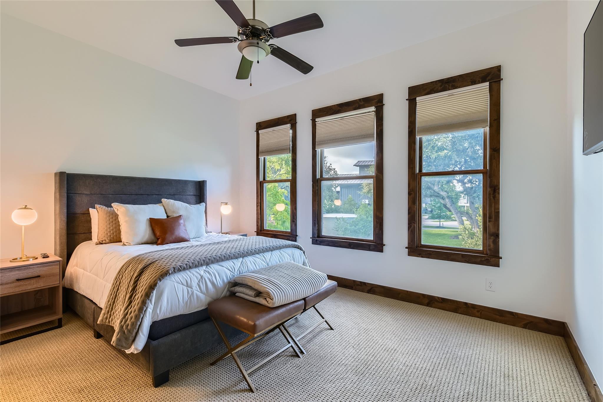 2217 Seabiscuit Cv # 103, Spicewood, TX 78669