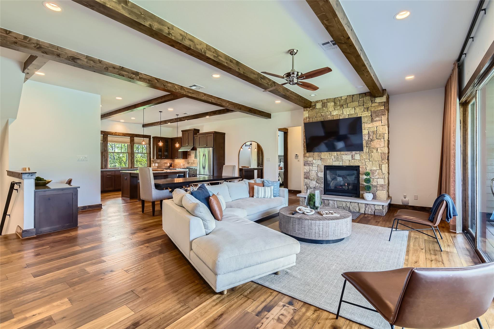 2217 Seabiscuit Cv # 103, Spicewood, TX 78669