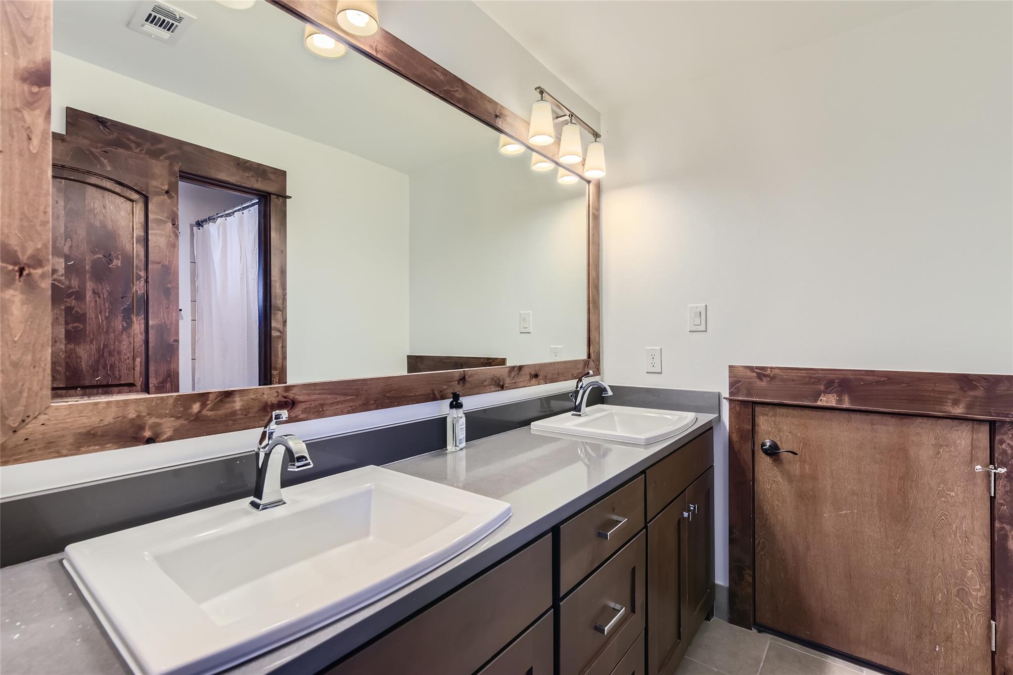 2217 Seabiscuit Cv # 103, Spicewood, TX 78669