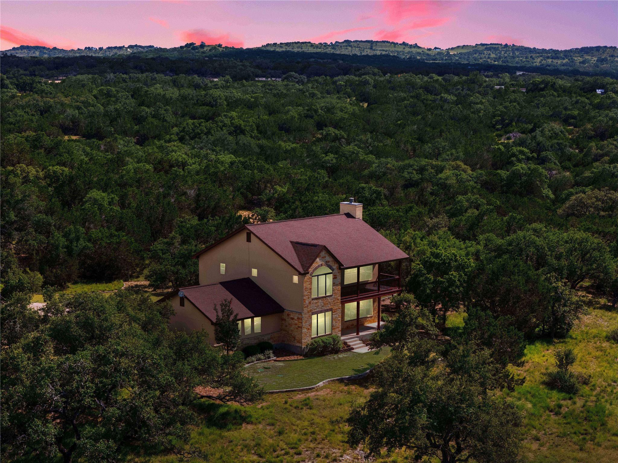 995 Cielo Springs Dr, Blanco, TX 78606