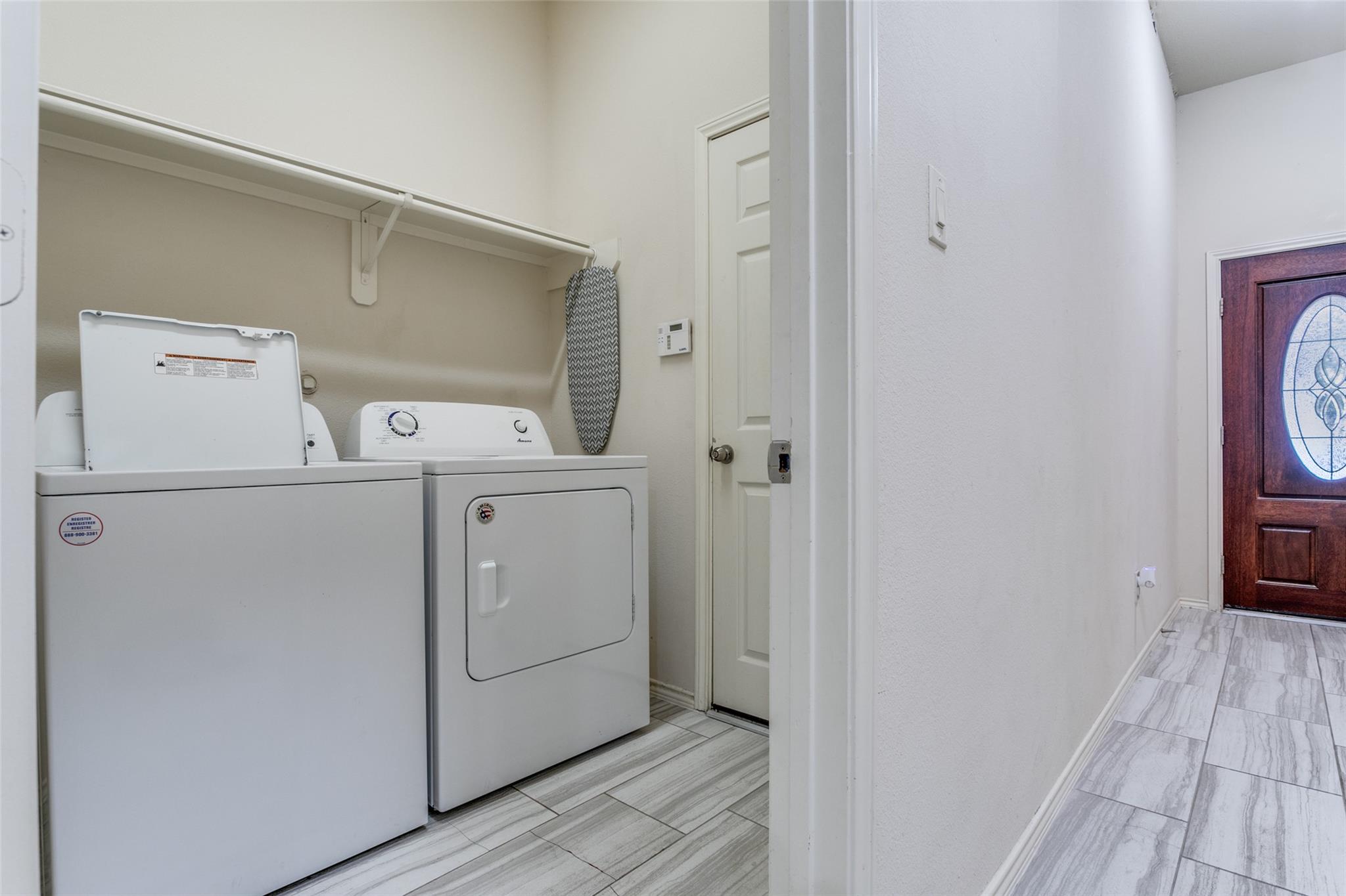 2044 Shore Breeze Dr, Pearland, TX 77584