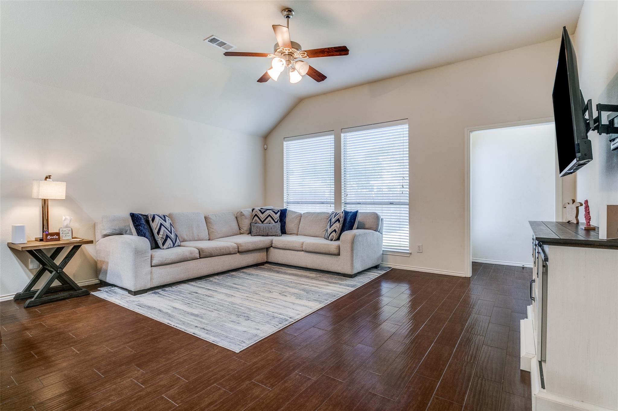 2044 Shore Breeze Dr, Pearland, TX 77584