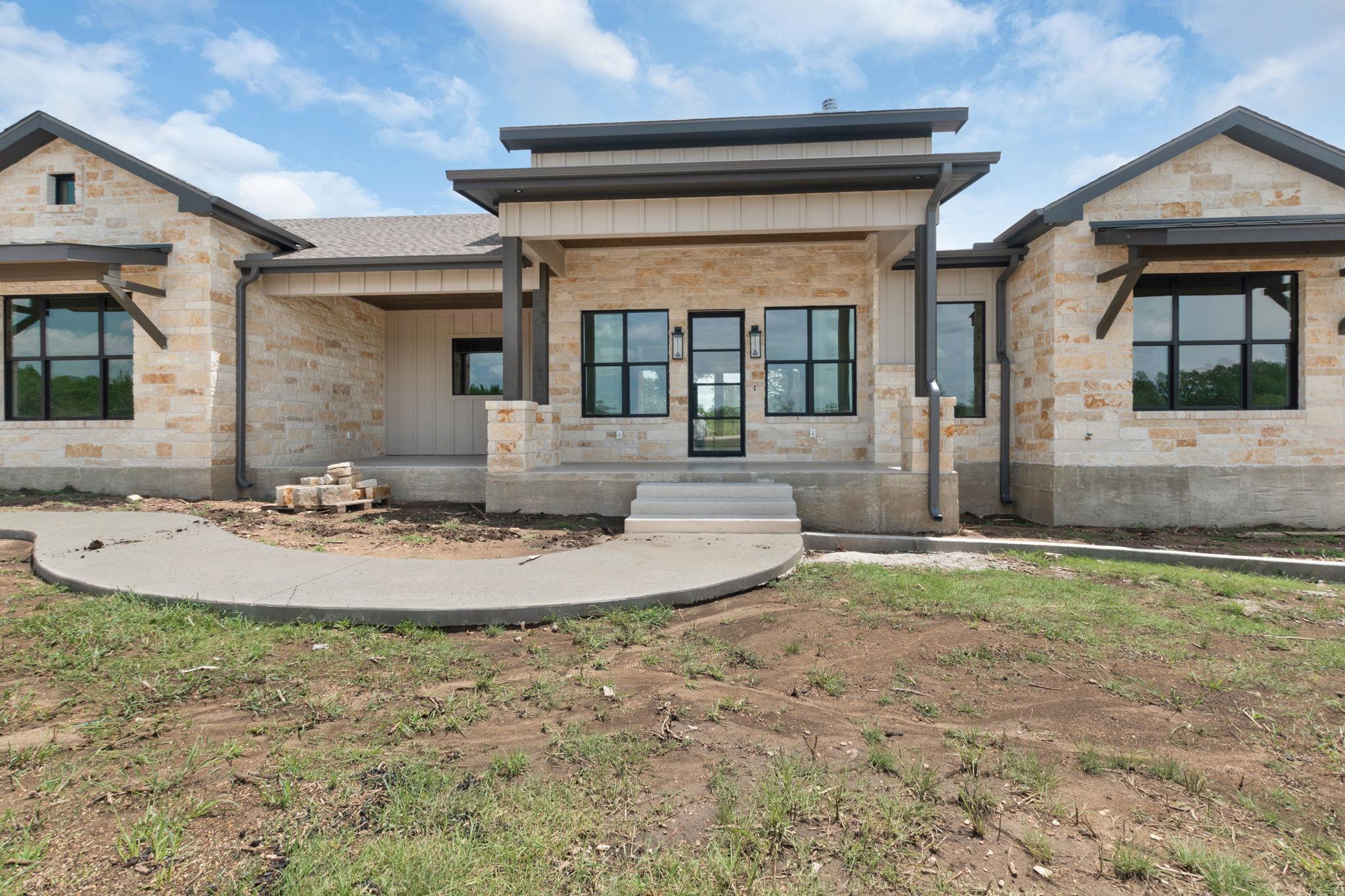 209 Burnet Oaks Dr, Burnet, TX 78611