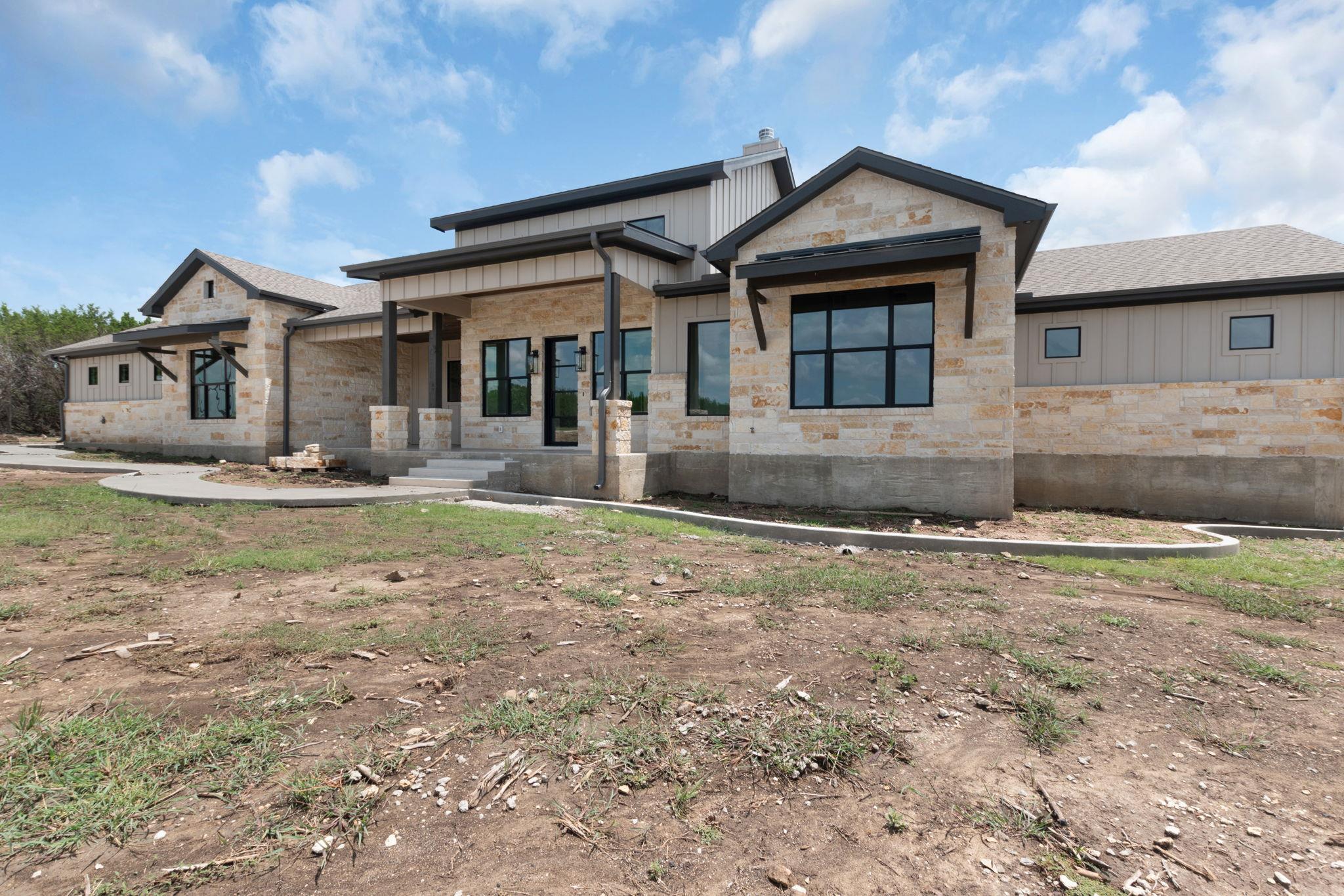 209 Burnet Oaks Dr, Burnet, TX 78611