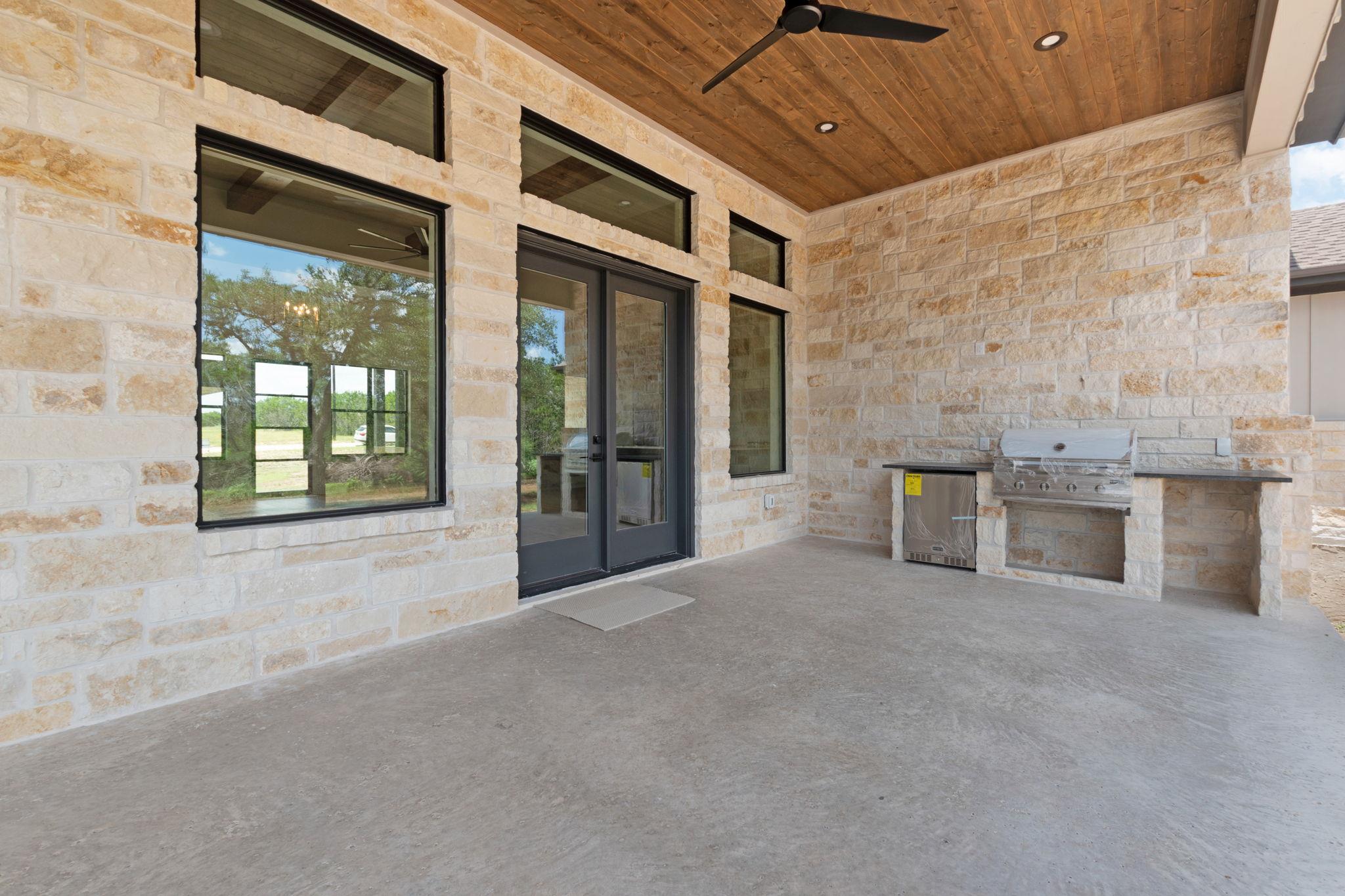 209 Burnet Oaks Dr, Burnet, TX 78611