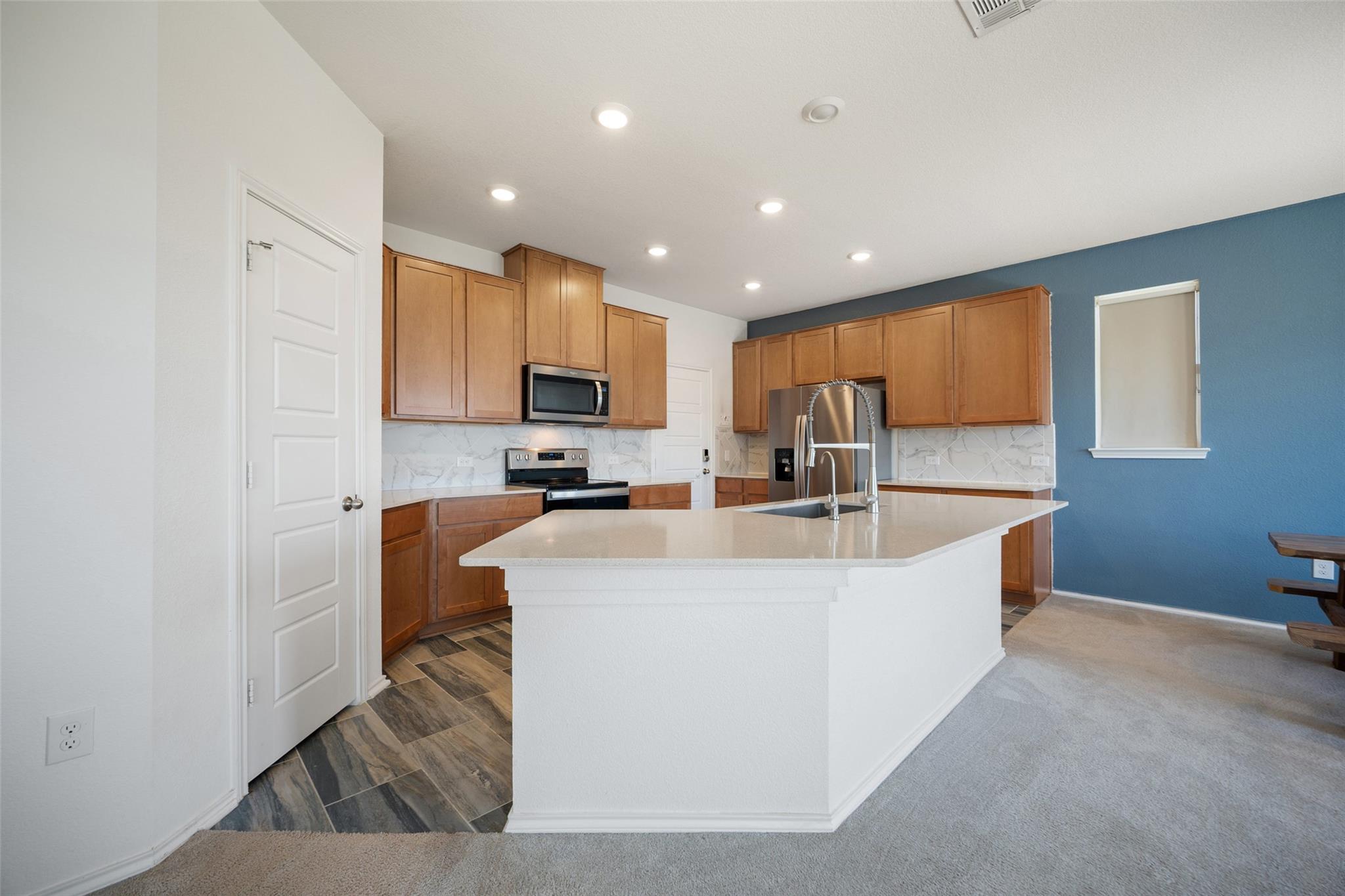 158 Crimson Ln, Kyle, TX 78640