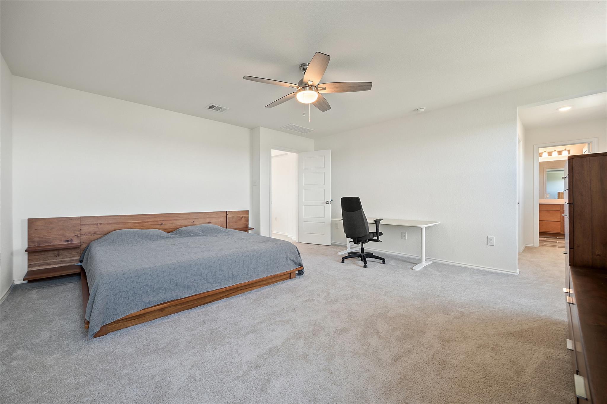 158 Crimson Ln, Kyle, TX 78640