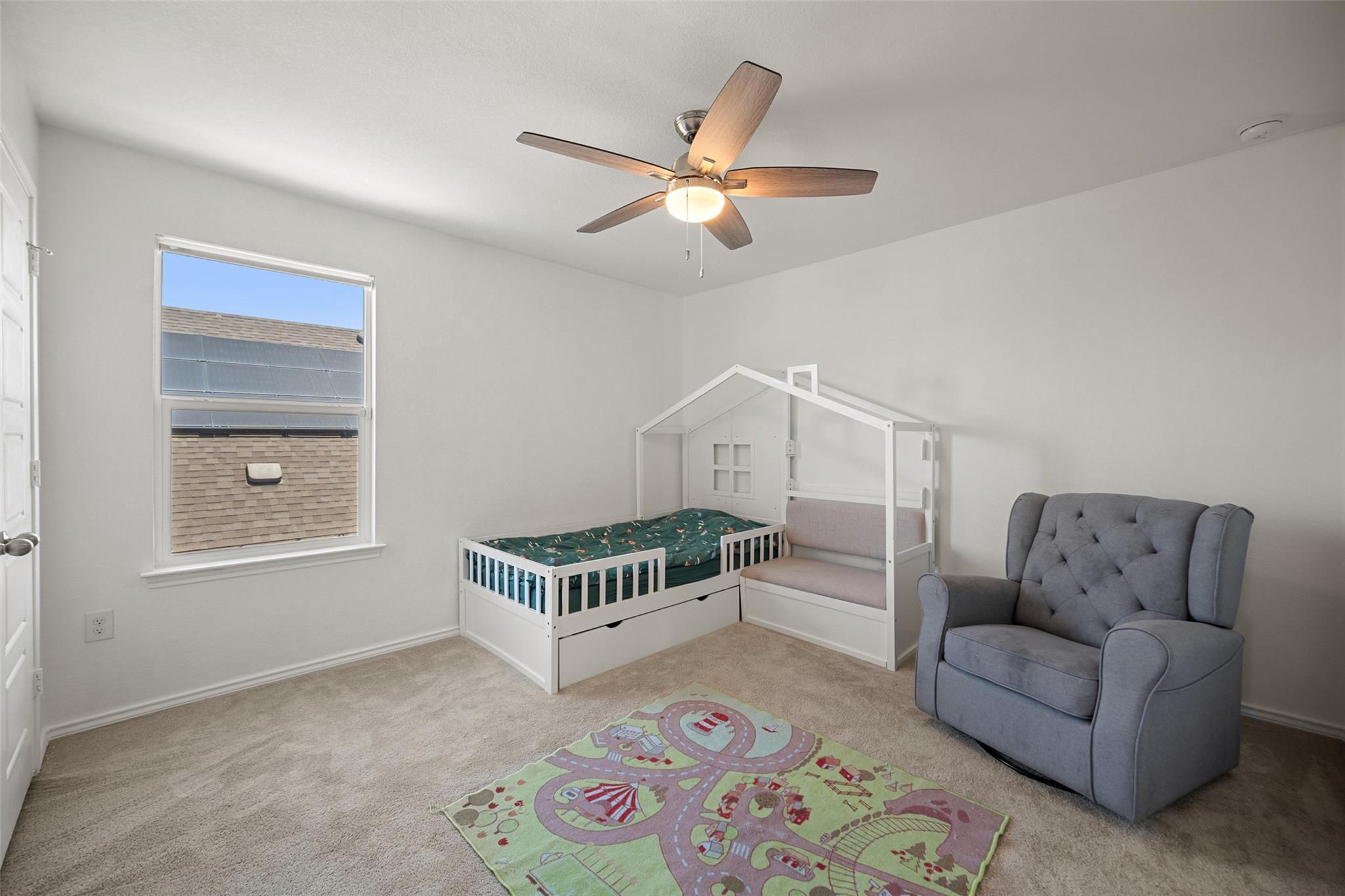 158 Crimson Ln, Kyle, TX 78640