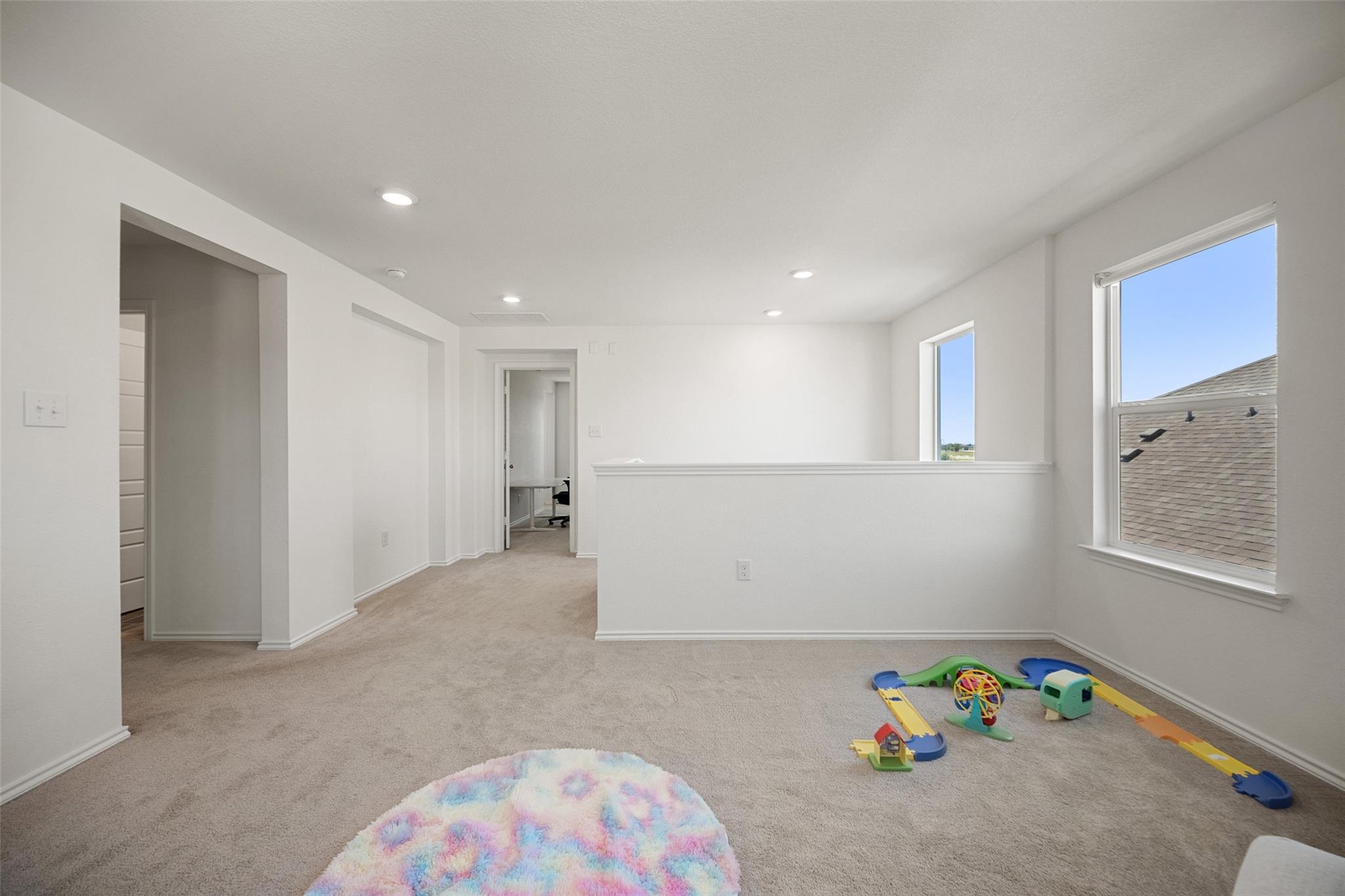 158 Crimson Ln, Kyle, TX 78640