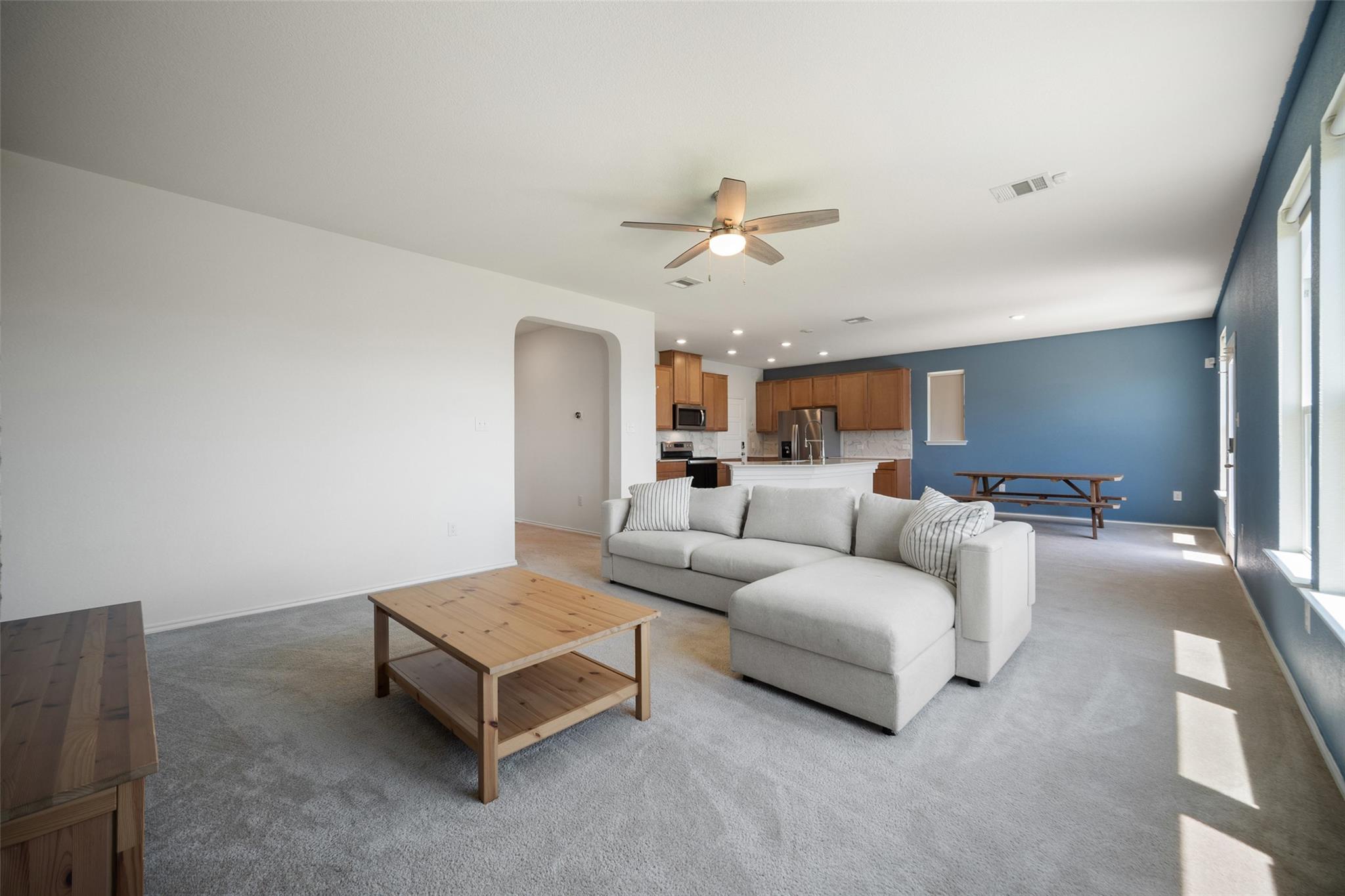 158 Crimson Ln, Kyle, TX 78640