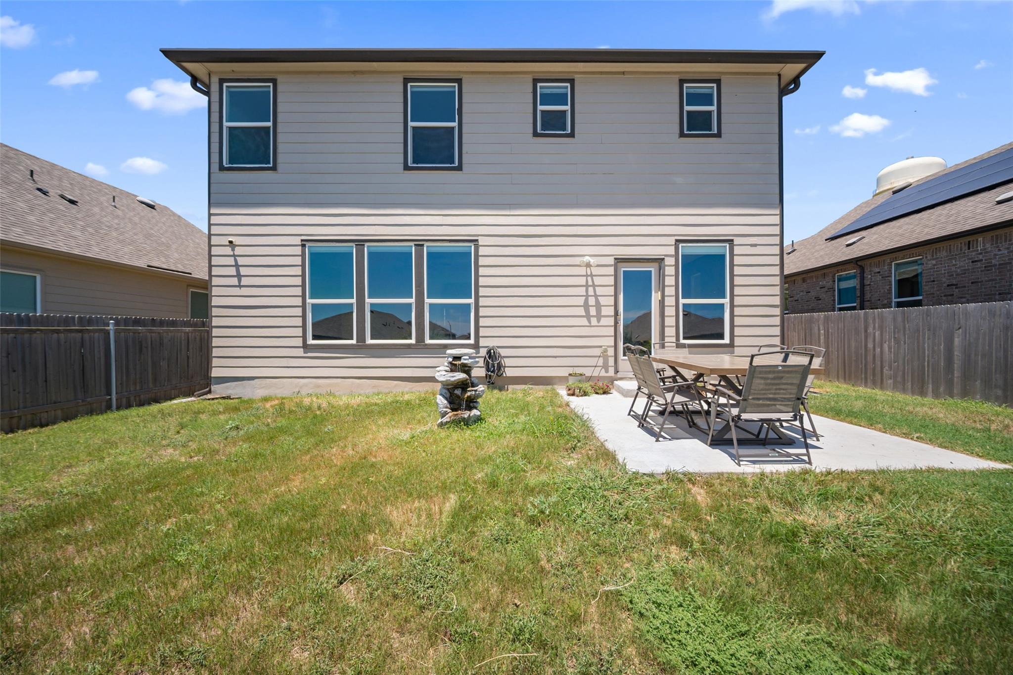 158 Crimson Ln, Kyle, TX 78640