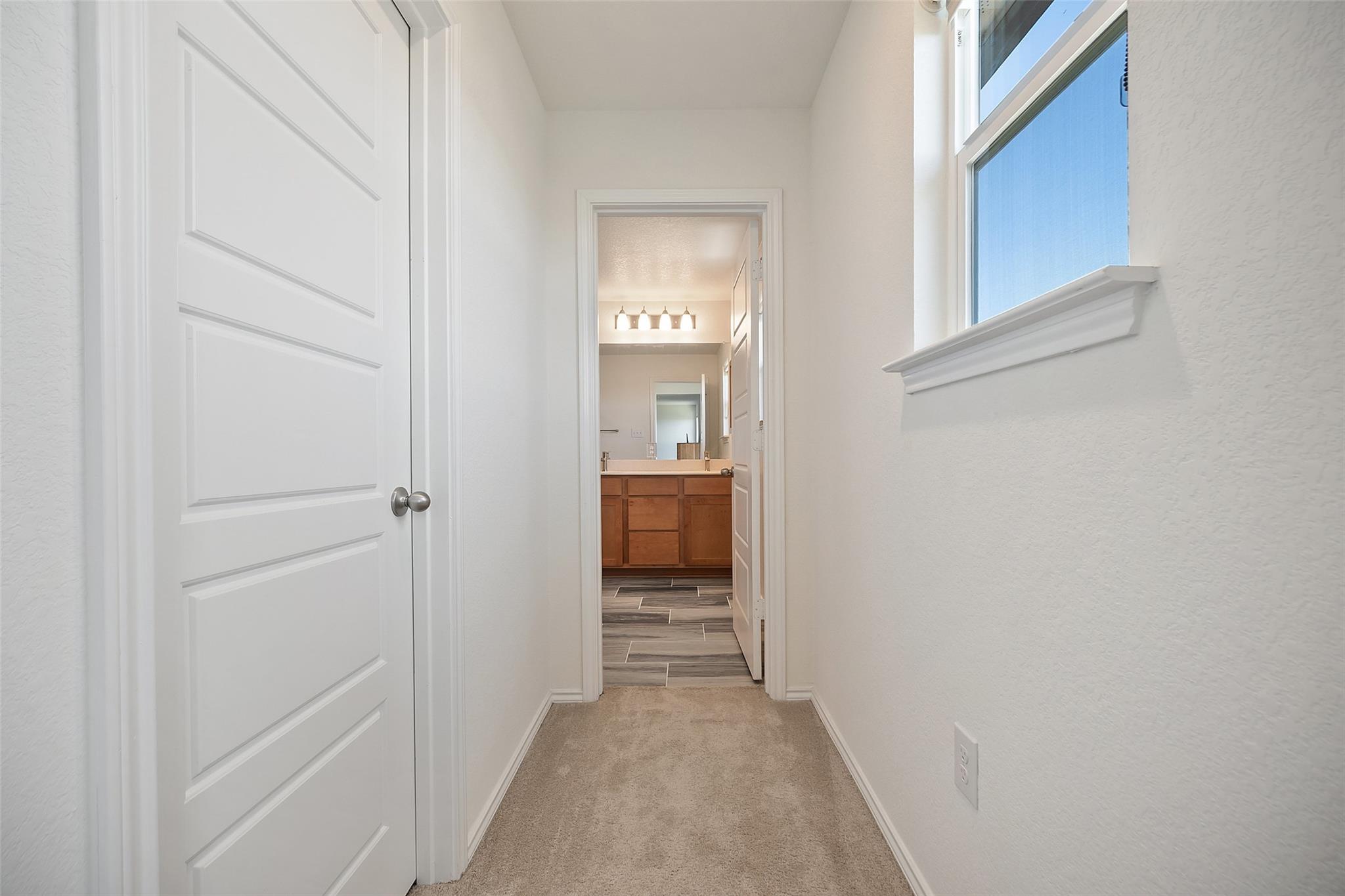 158 Crimson Ln, Kyle, TX 78640