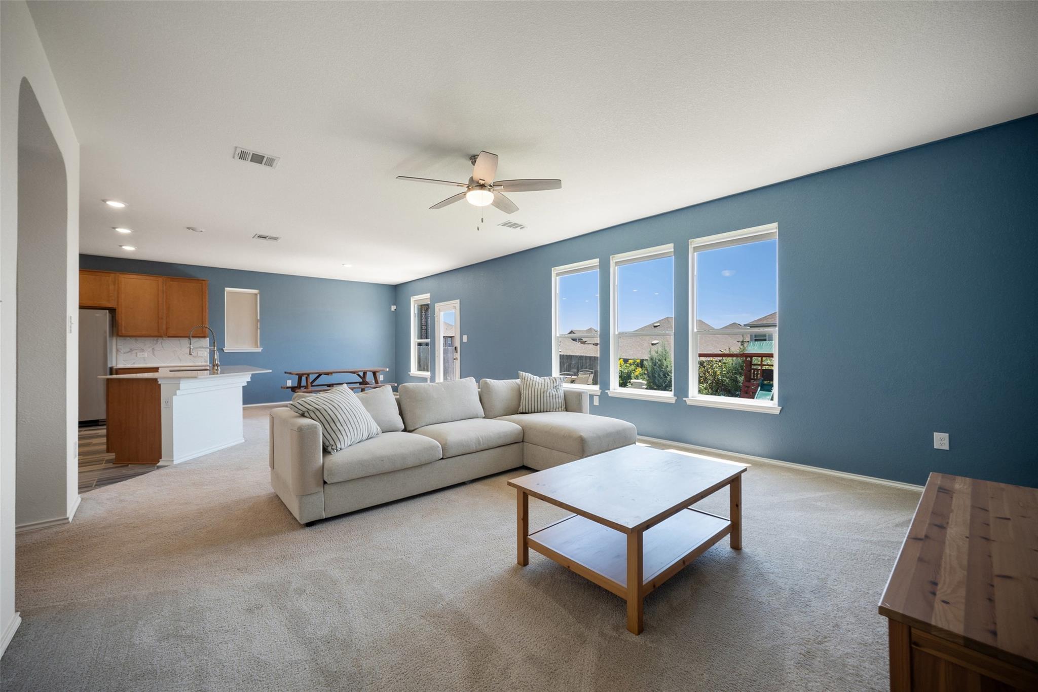 158 Crimson Ln, Kyle, TX 78640