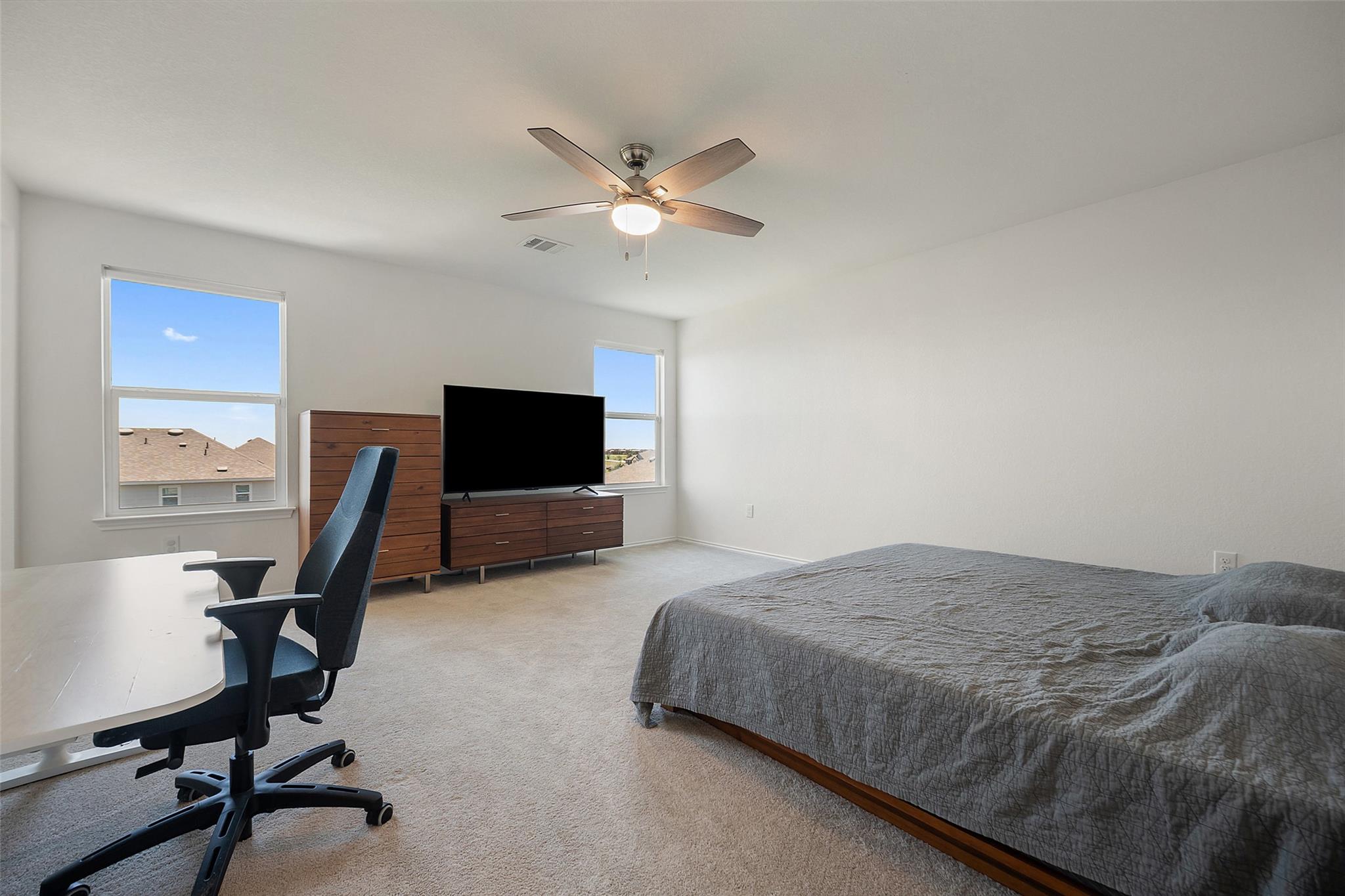 158 Crimson Ln, Kyle, TX 78640