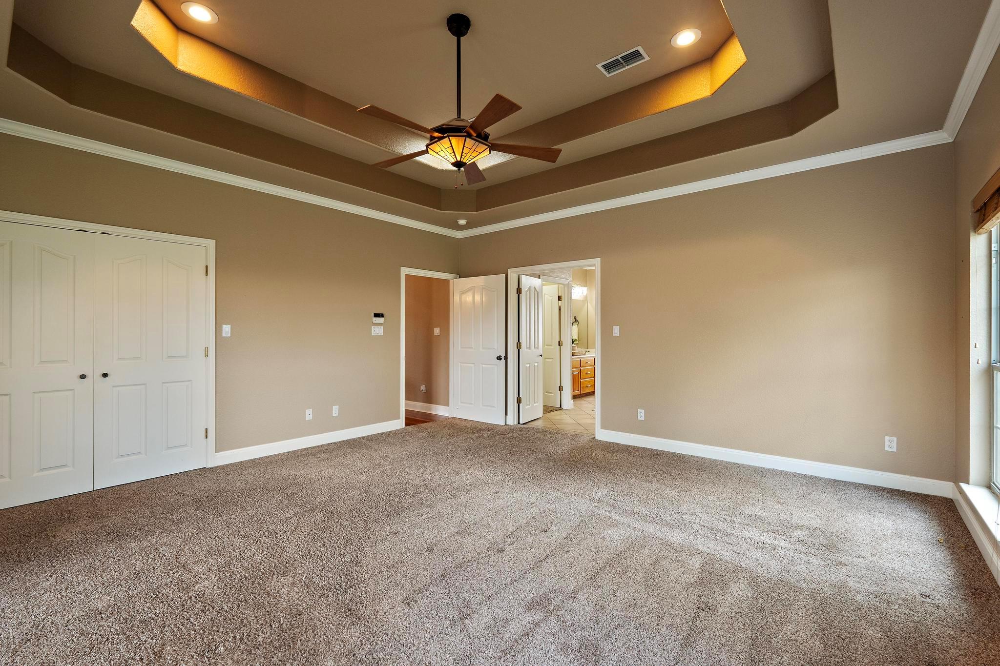 1806 Carey Ave, Taylor, TX 76574