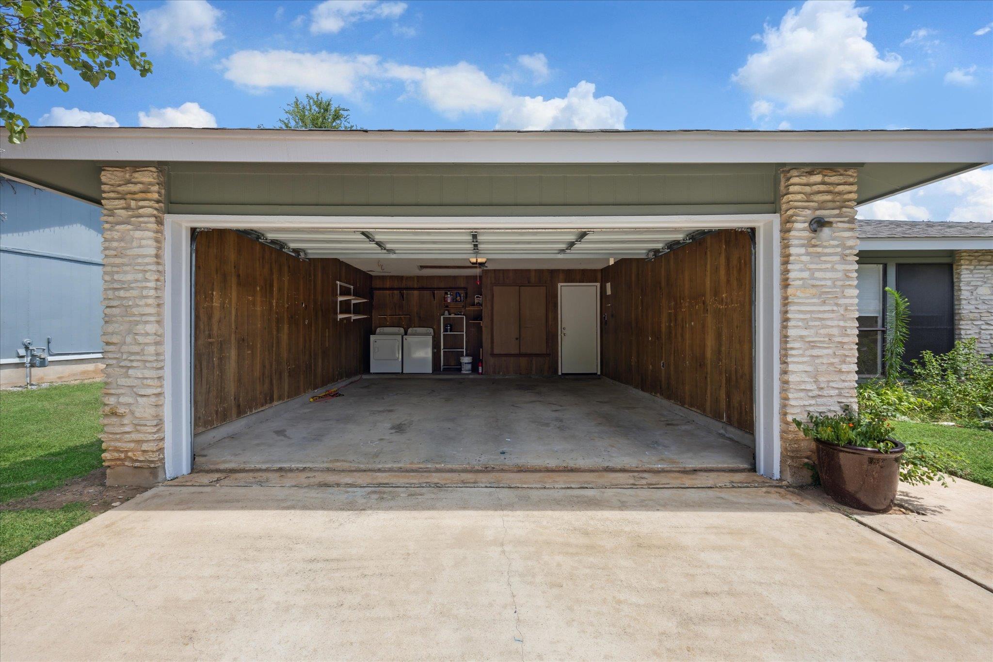 4910 Wing Rd, Austin, TX 78749