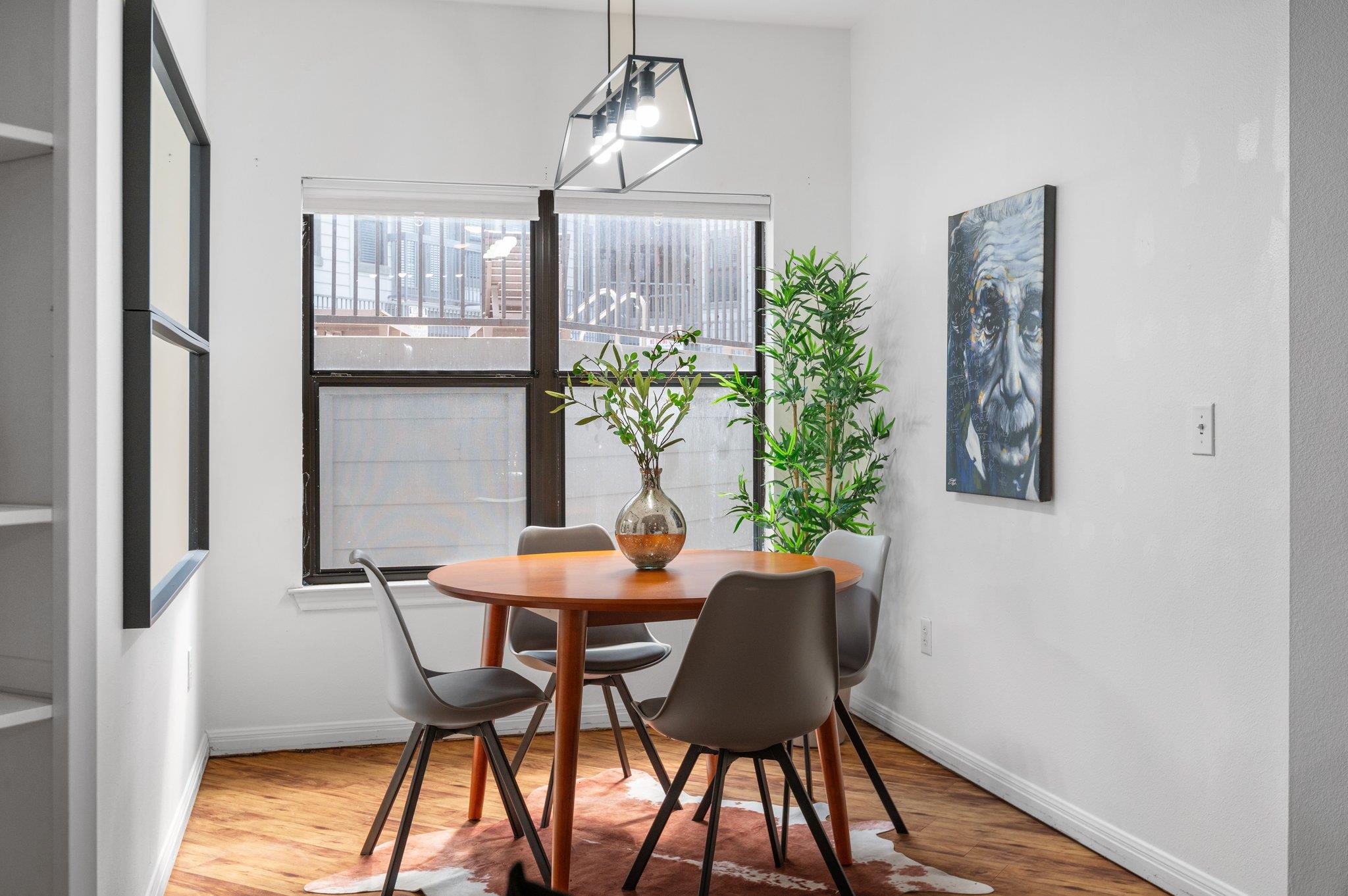 2502 Leon St # 201, Austin, TX 78705