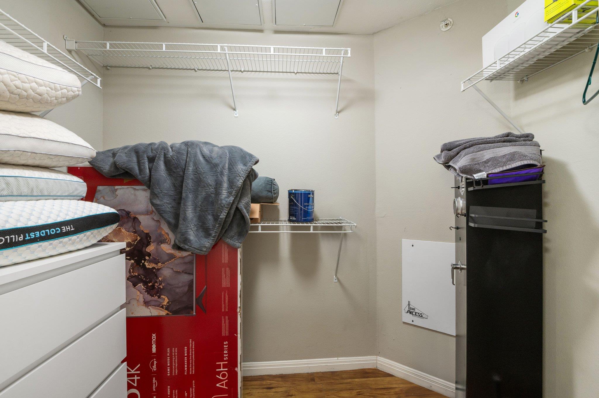 2502 Leon St # 201, Austin, TX 78705