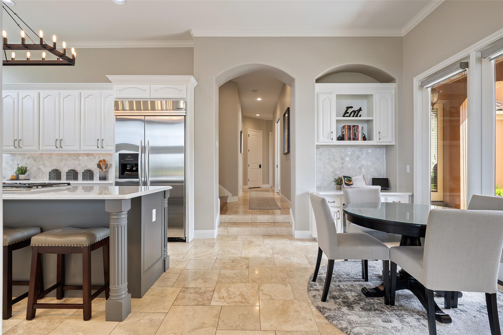 25616 Kahala Sunset Ct, Spicewood, TX 78669