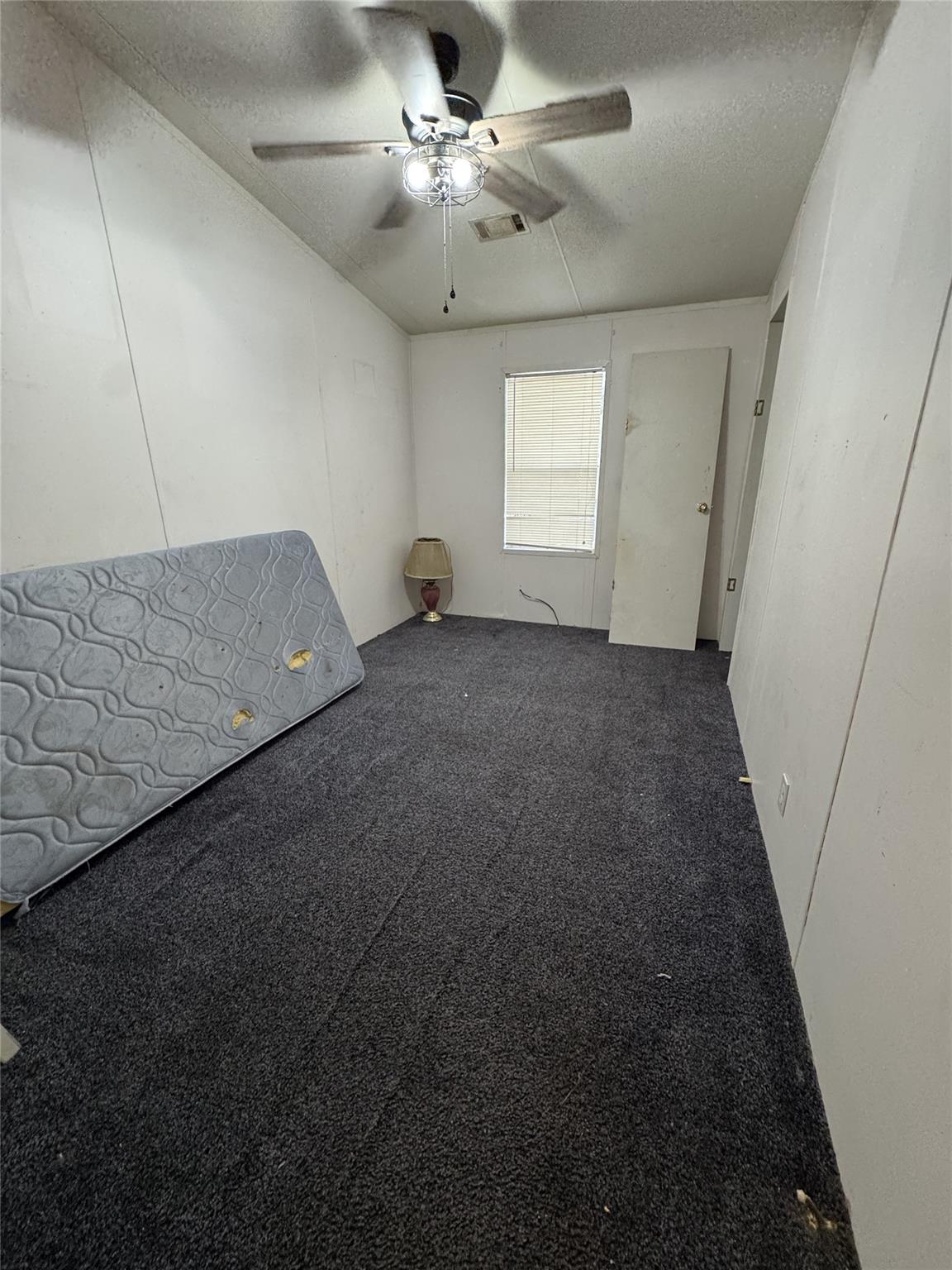 1001 Merinel Ln, Rockport, TX 78382