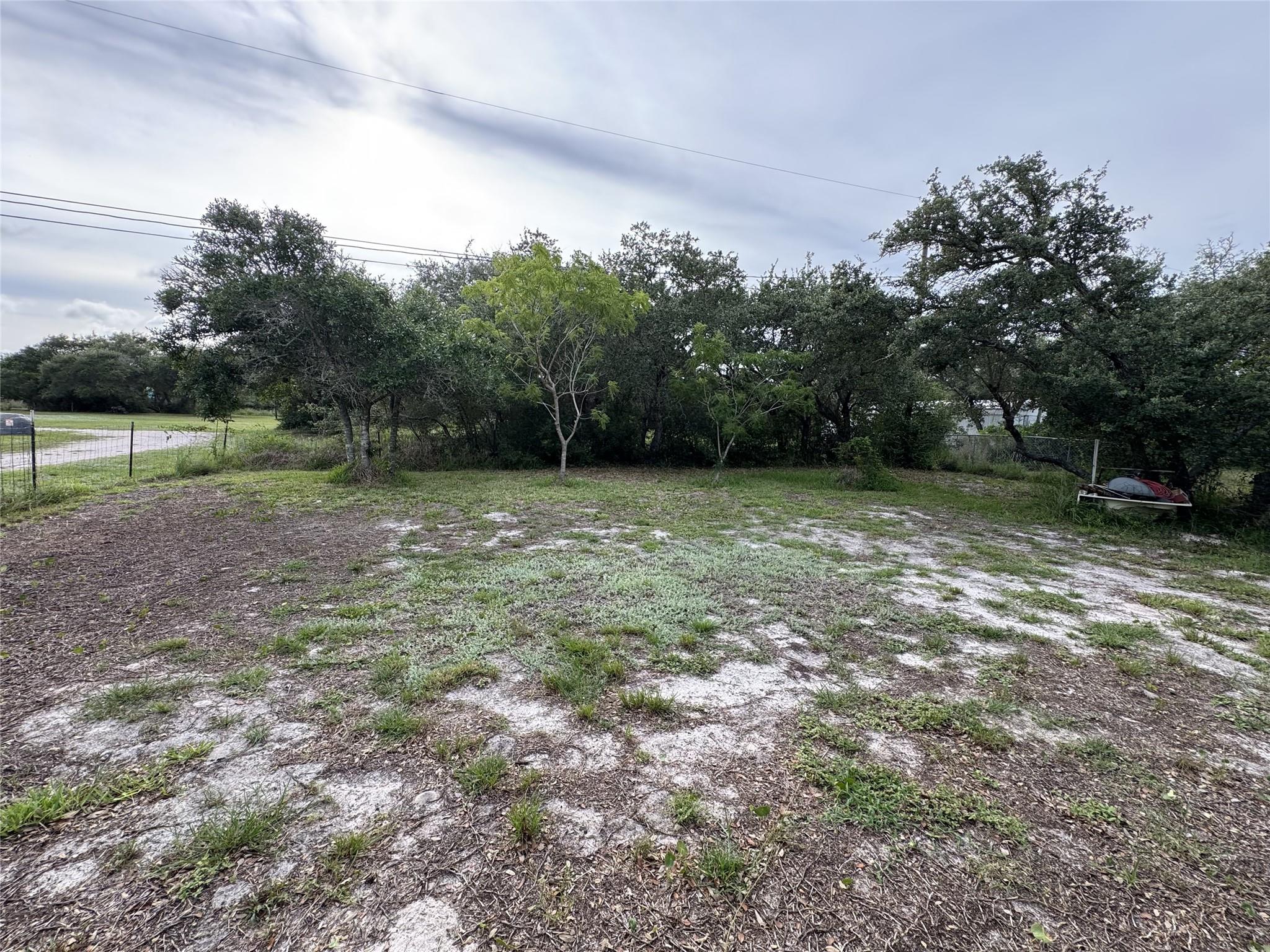 1001 Merinel Ln, Rockport, TX 78382