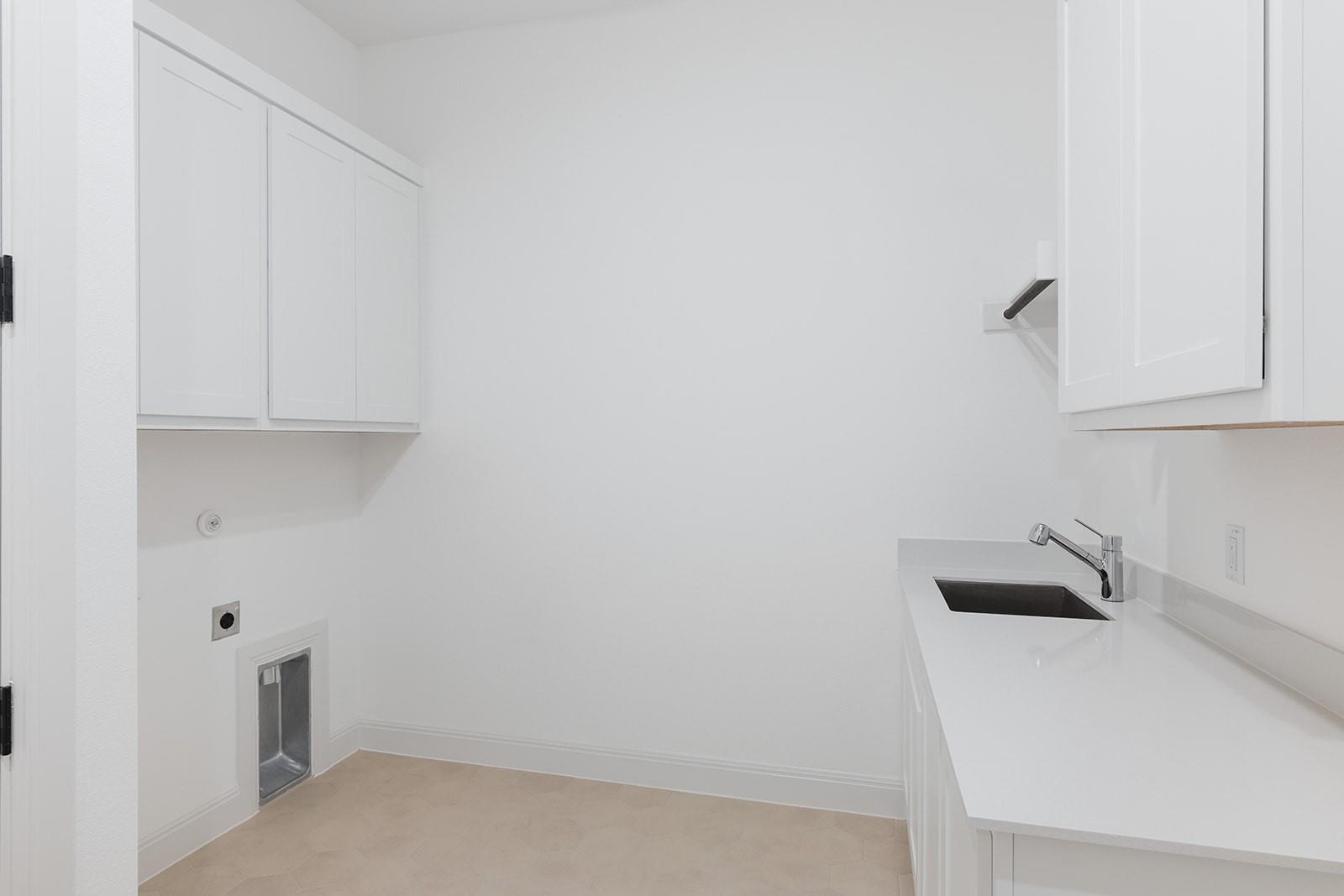 300 Yaklin Dr, Liberty Hill, TX 78642